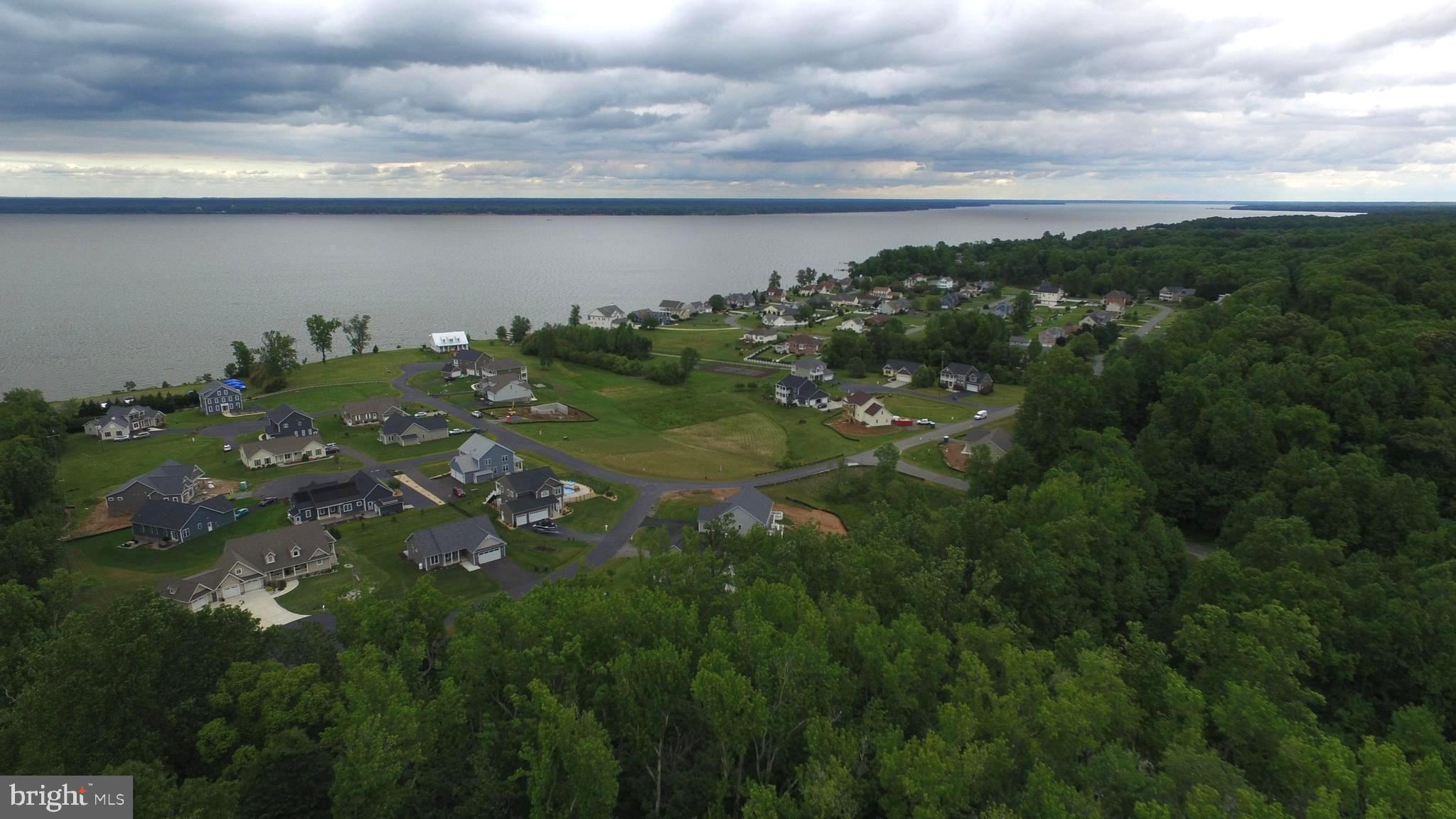 POTOMAC LANDING - Land