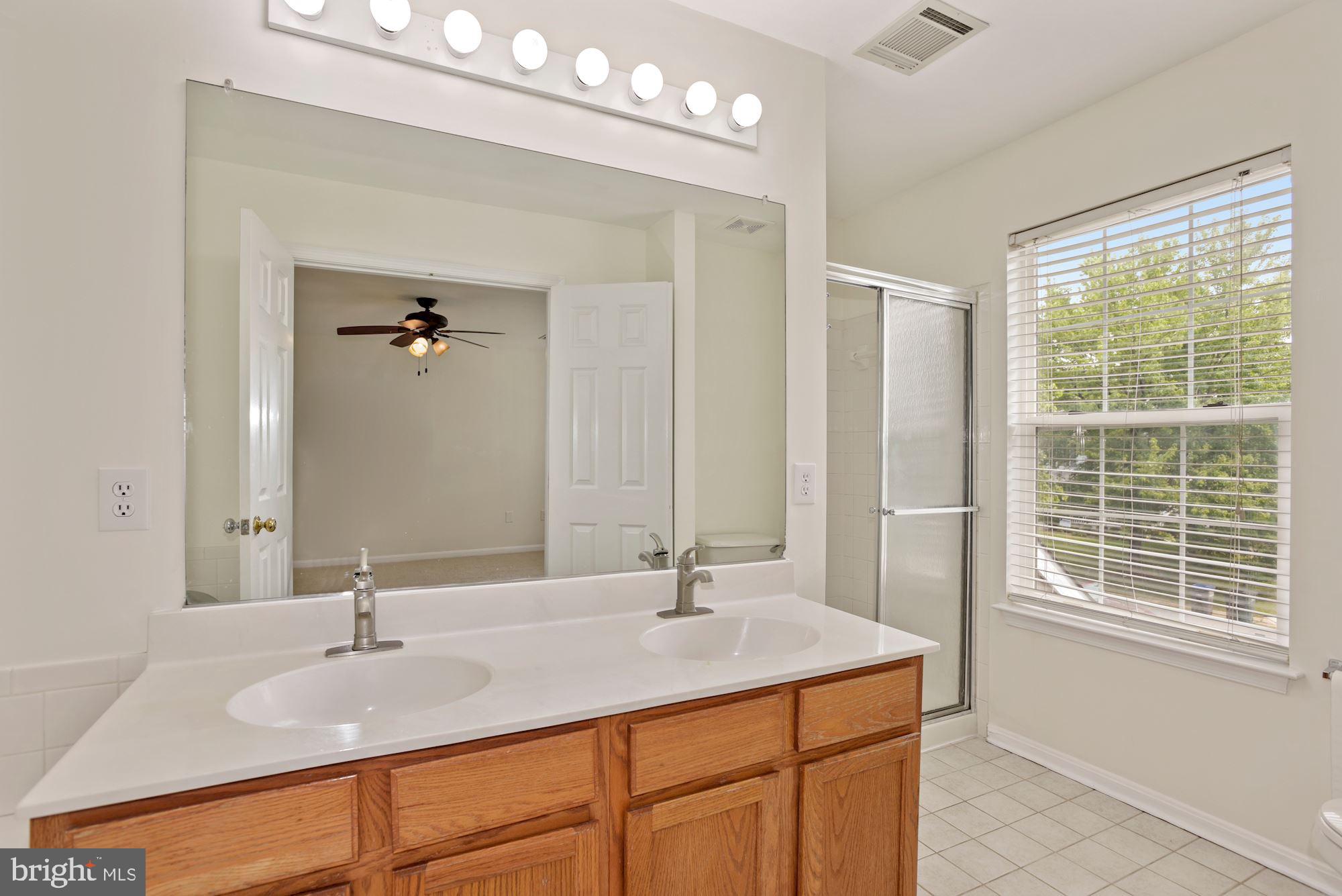 ASHBURN FARM - Residential Lease