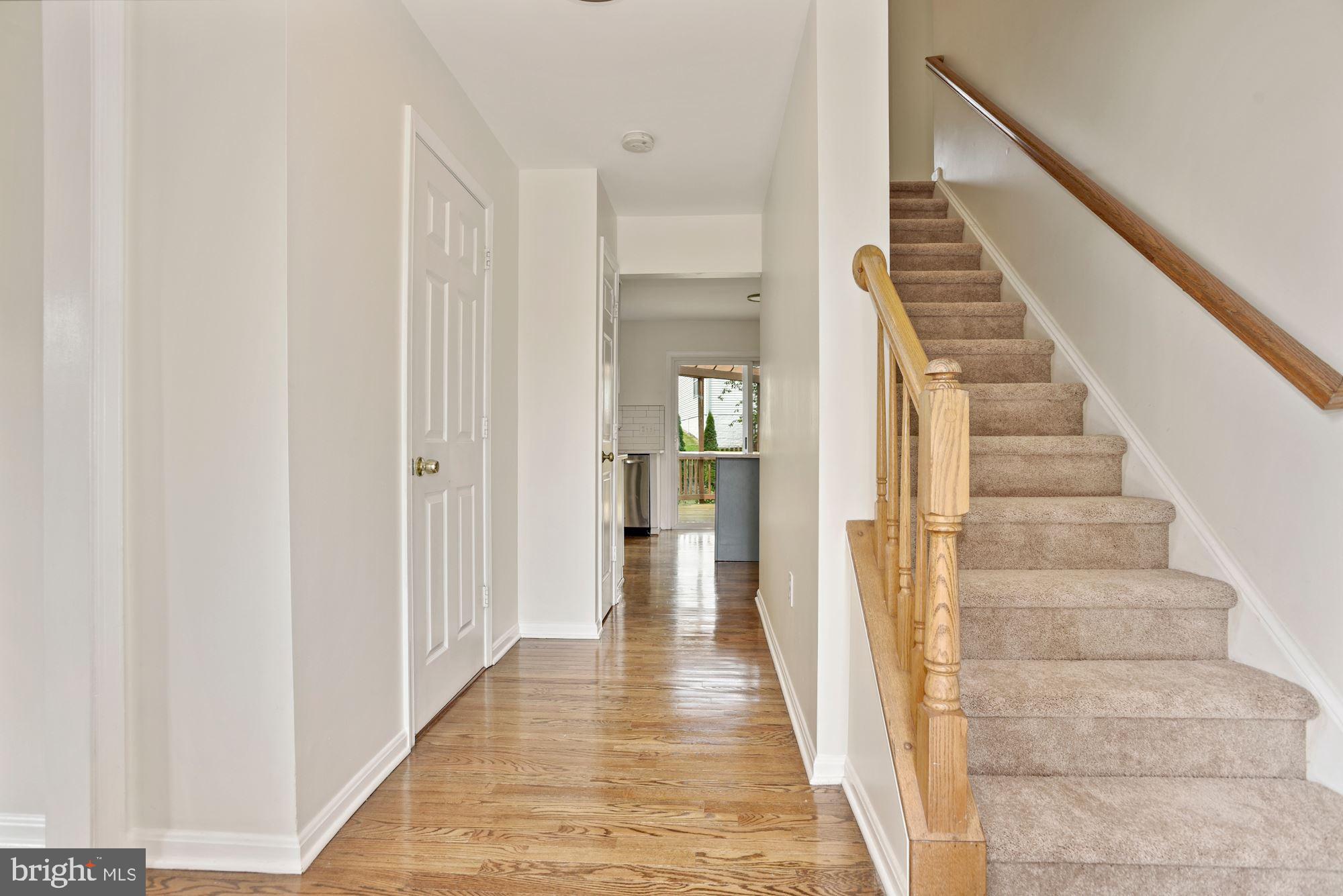 ASHBURN FARM - Residential Lease