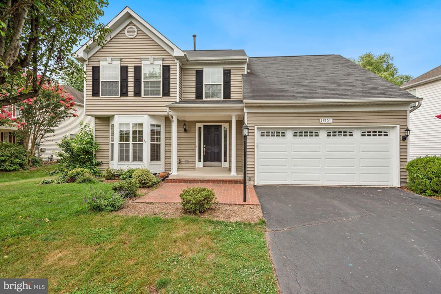 Move in to this completely renovated detached home in Ashburn. 4 bedrooms on upper level with finished basement provides great living spaces. 2 car garage with large yard and deck is great for entertaining.  Main level features open plan kitchen with island, upgraded appliances, dedicated dining room and family room. Laundry on lower level. Access to Ashburn Farm amenities provided. Move in 6/6.