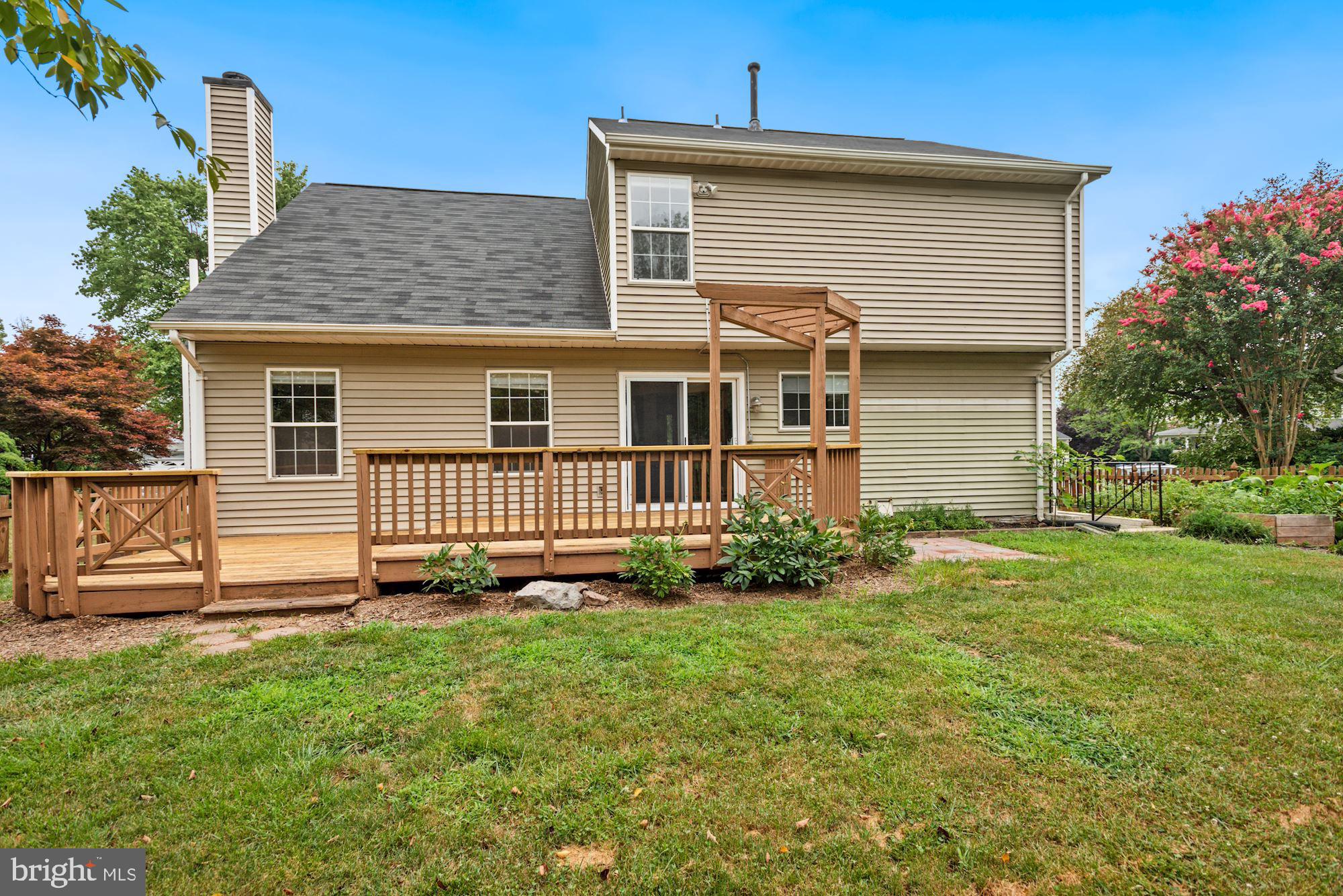 ASHBURN FARM - Residential Lease