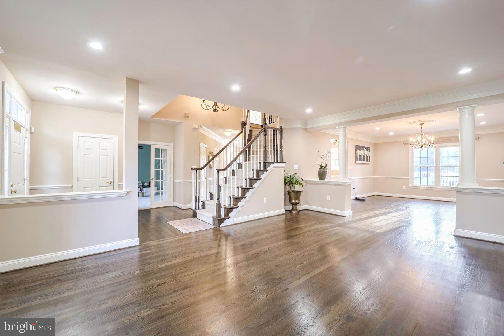 HAMPSHIRE GREENS - Residential