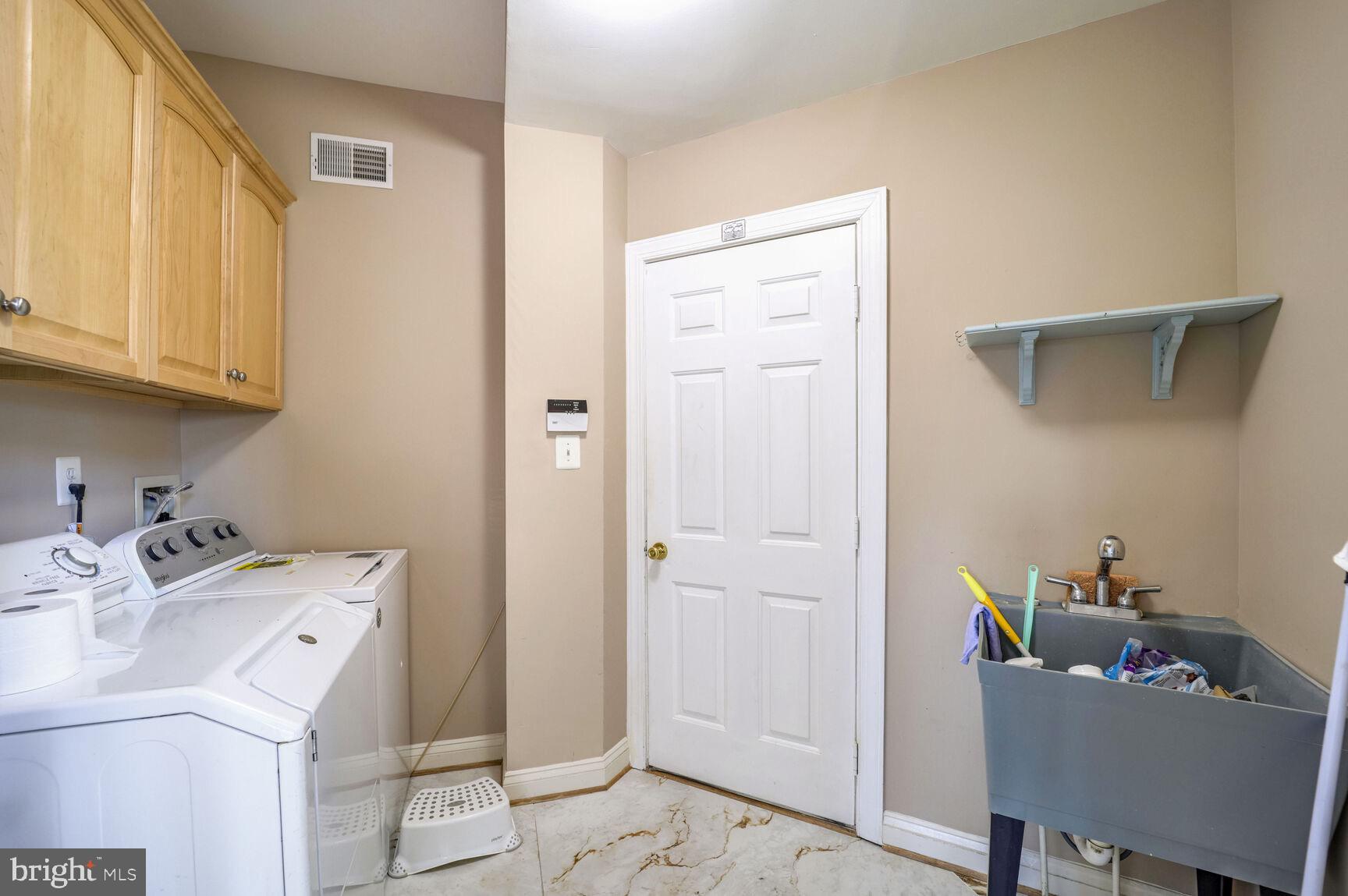 HAMPSHIRE GREENS - Residential