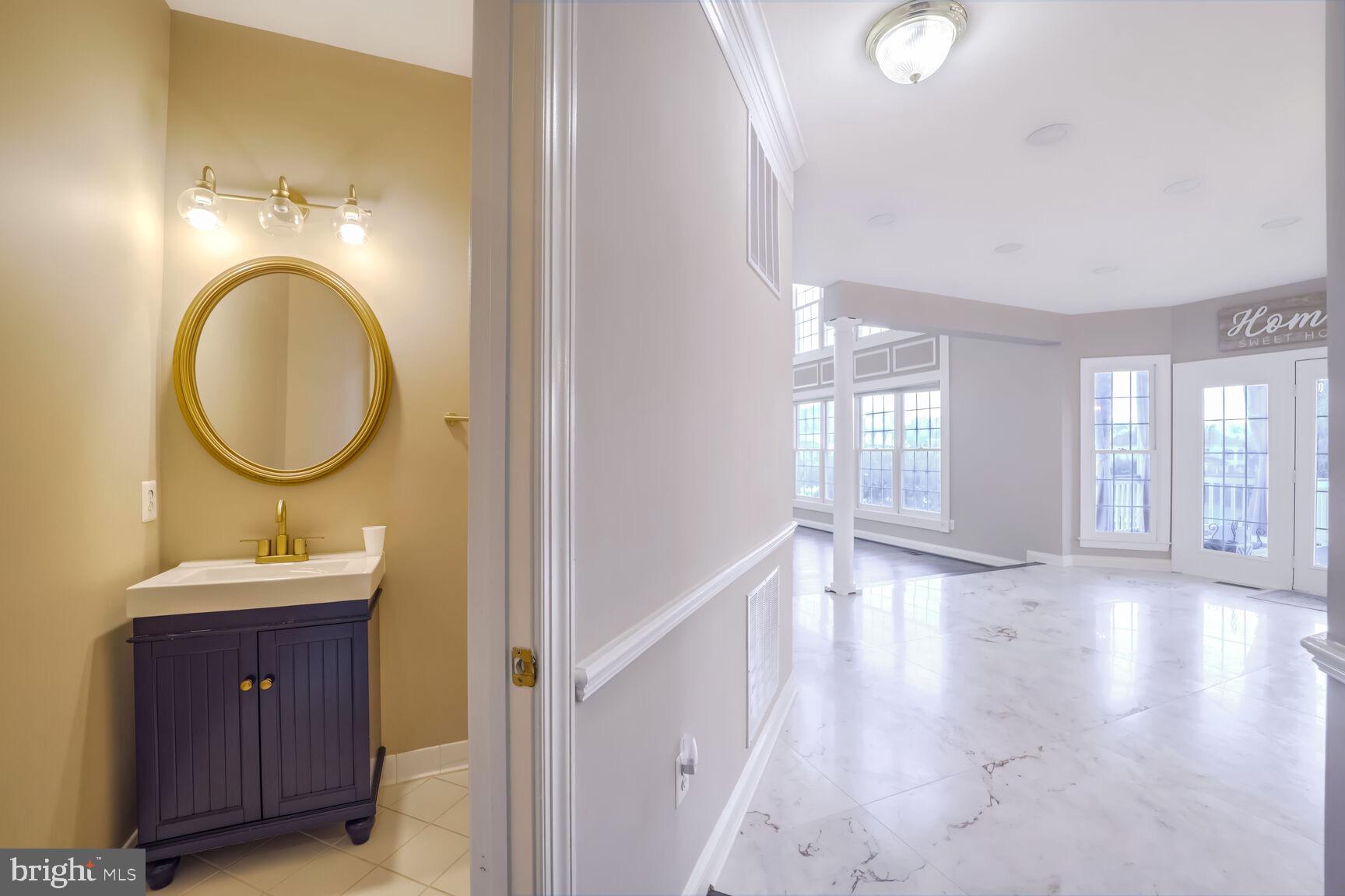 HAMPSHIRE GREENS - Residential