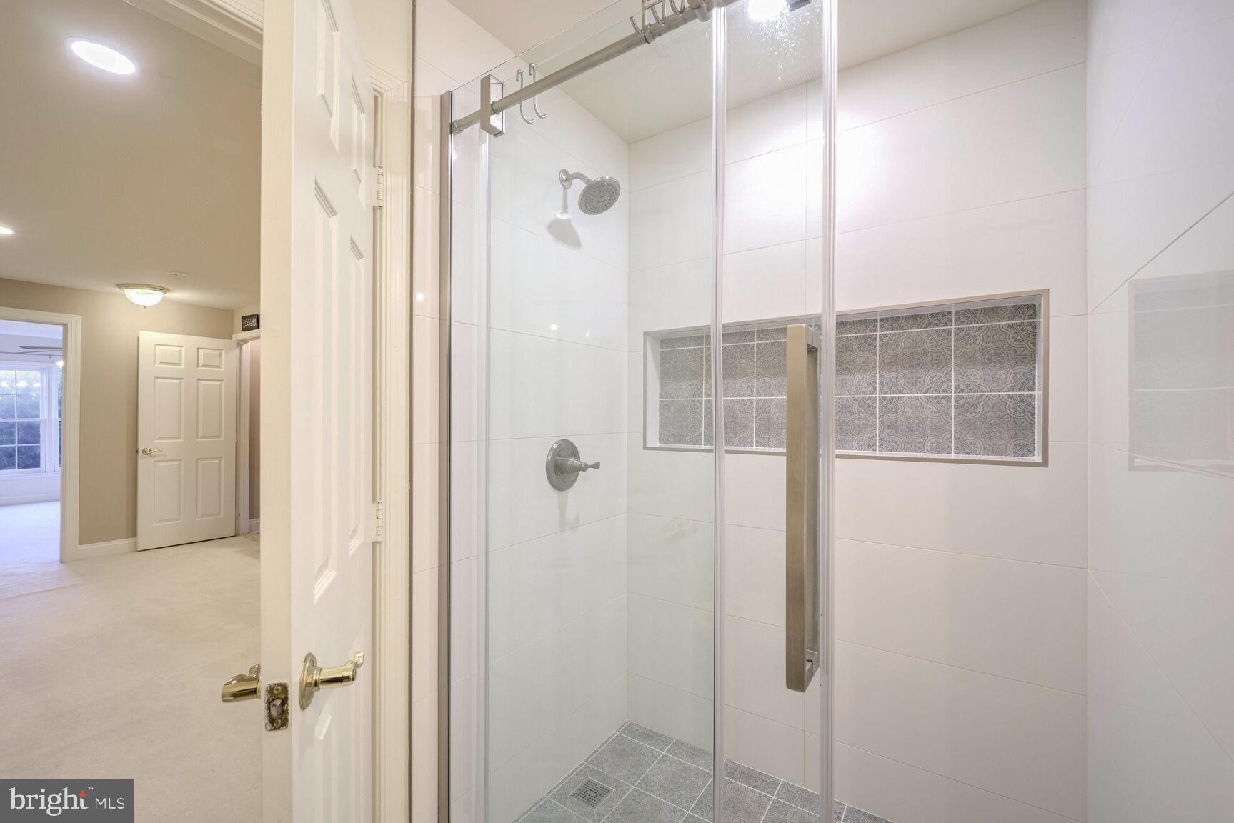 HAMPSHIRE GREENS - Residential