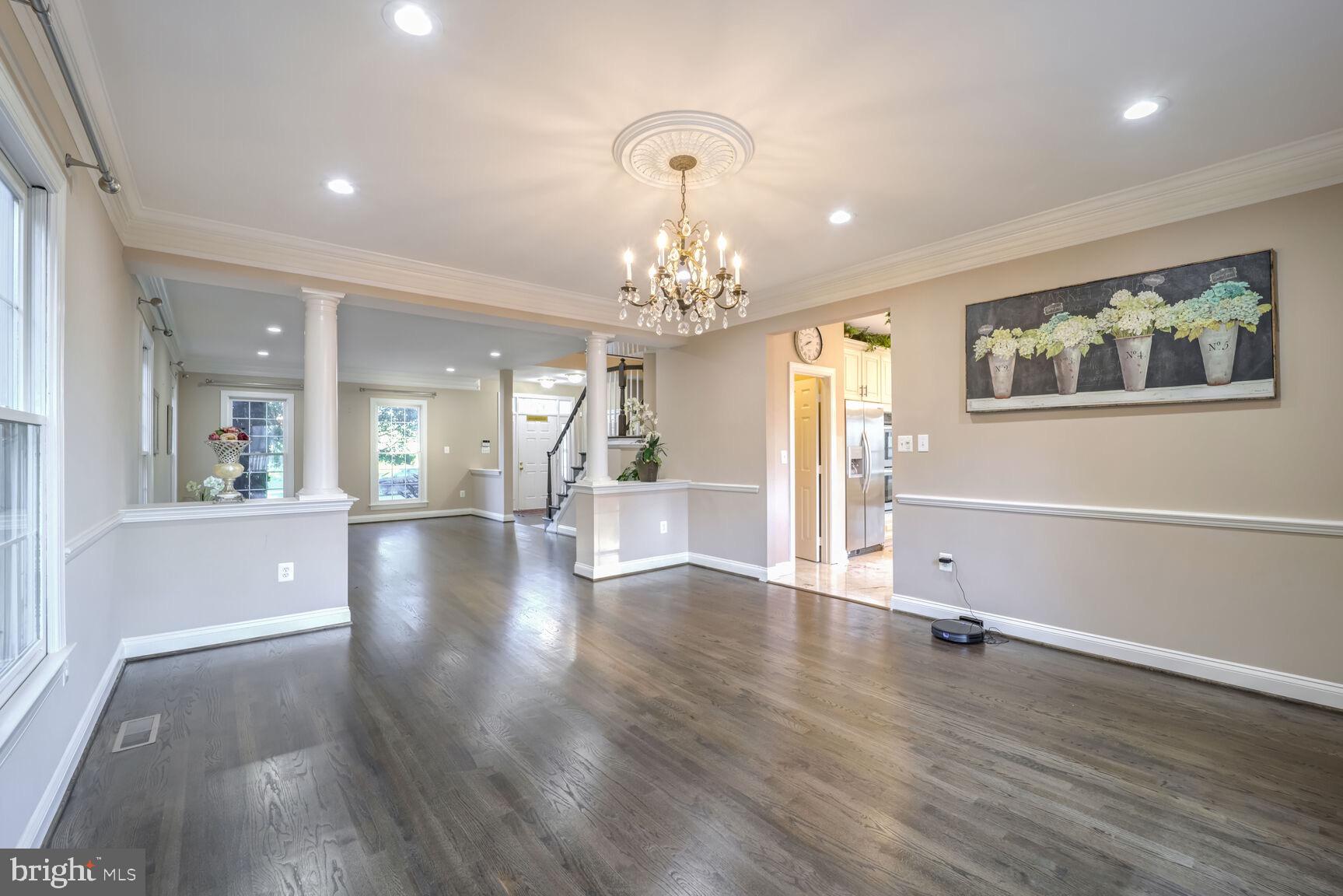 HAMPSHIRE GREENS - Residential