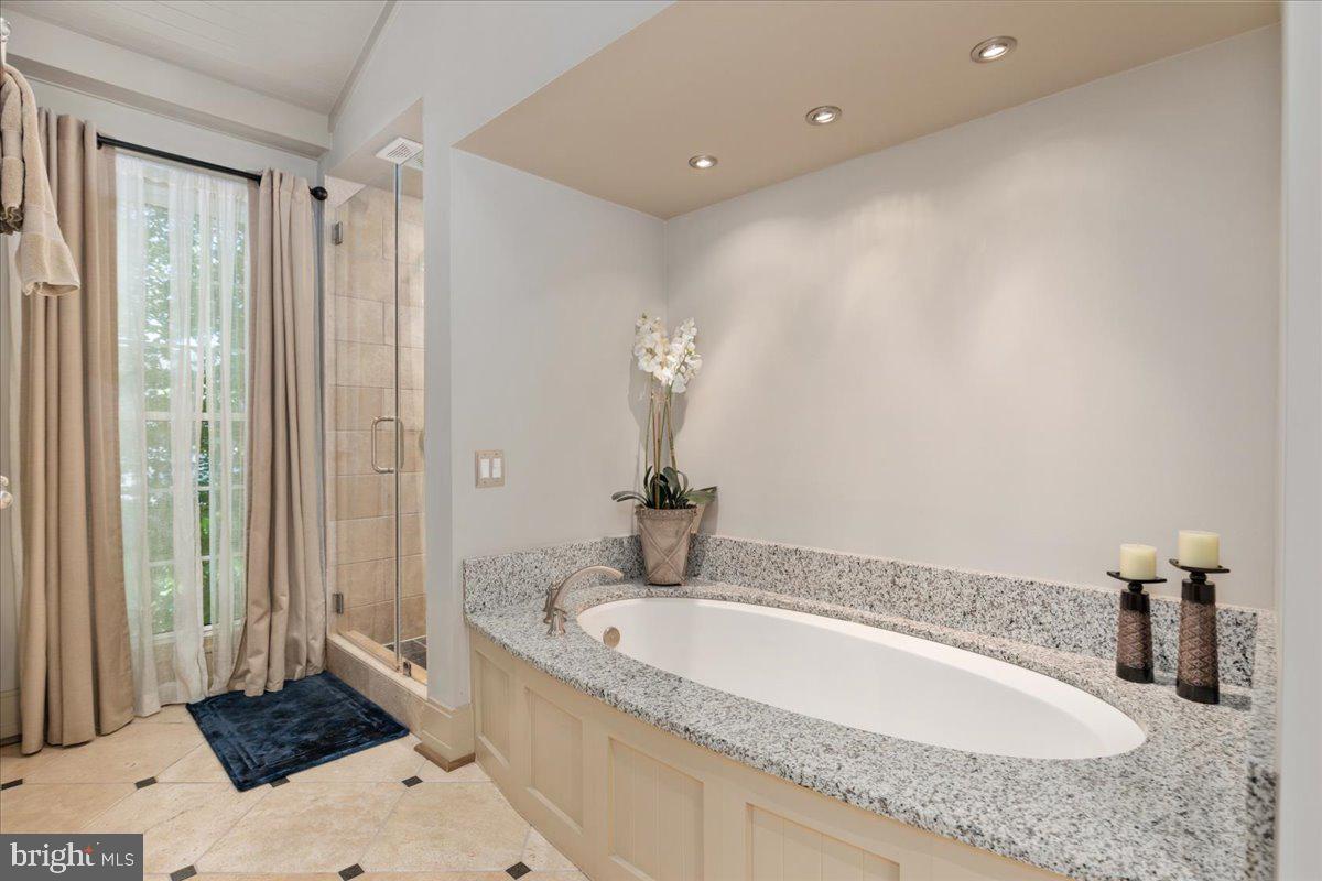 CASCADES/POTOMAC - Residential