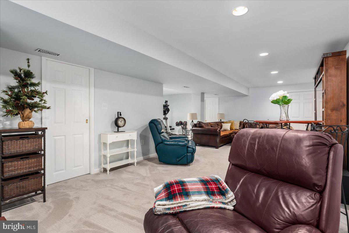 CASCADES/POTOMAC - Residential