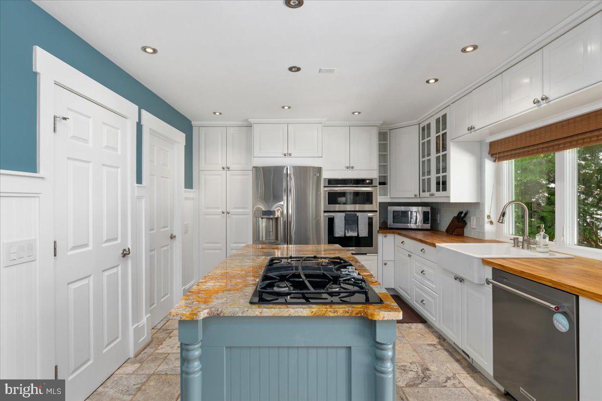 CASCADES/POTOMAC - Residential