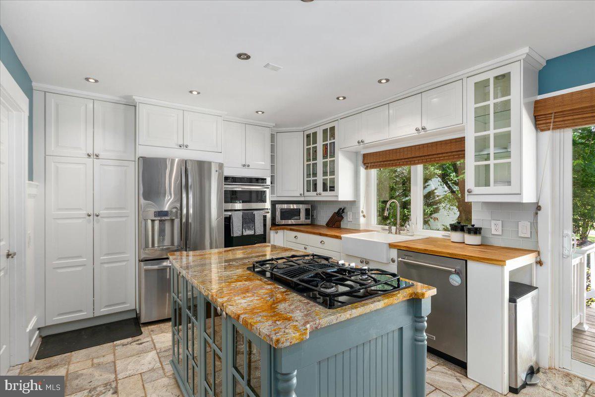 CASCADES/POTOMAC - Residential
