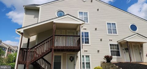 Photo of 9418 Scarlet Oak Drive, MANASSAS, VA 20110 (MLS # VAMN2010702)