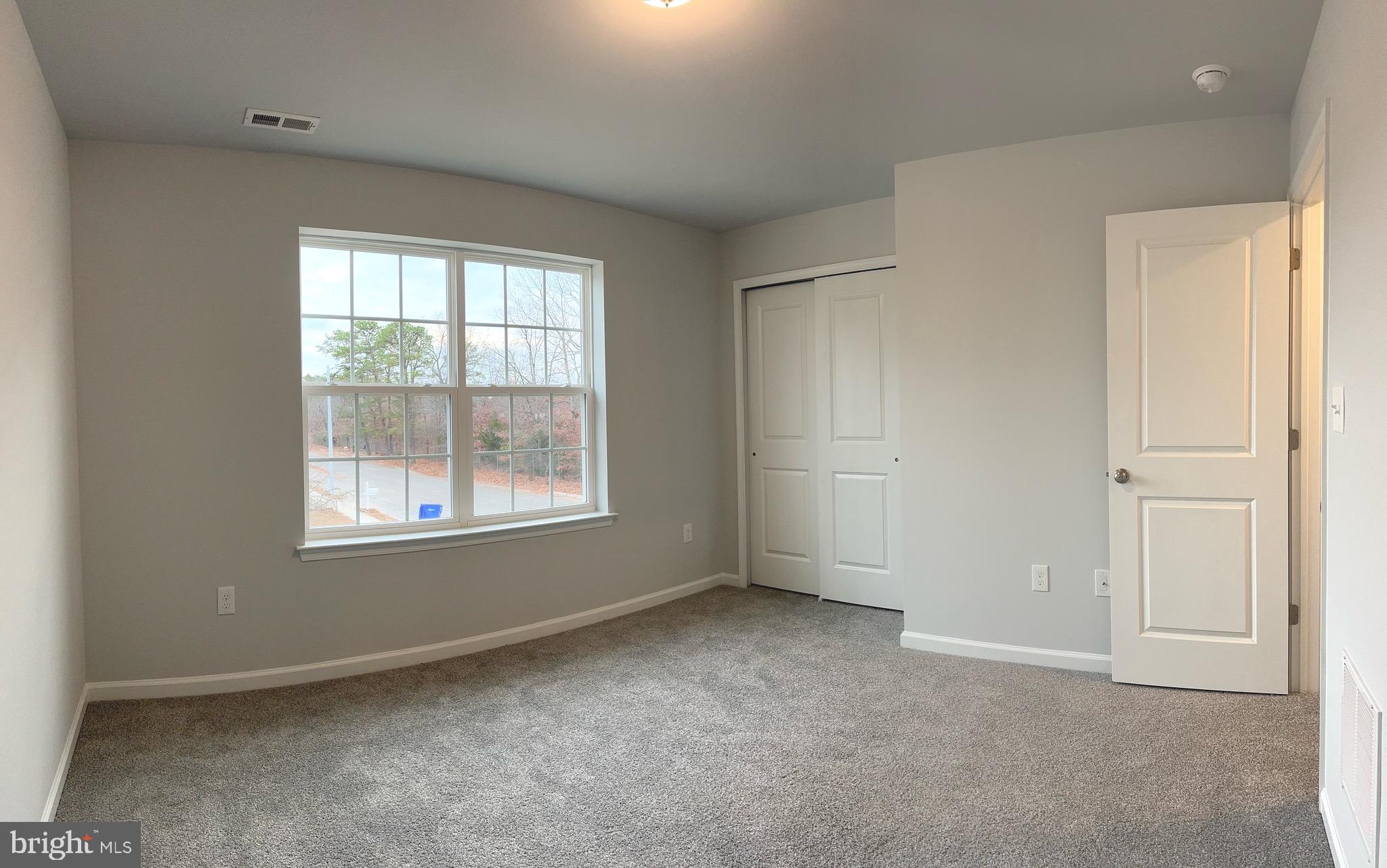 MILLVILLE - Residential