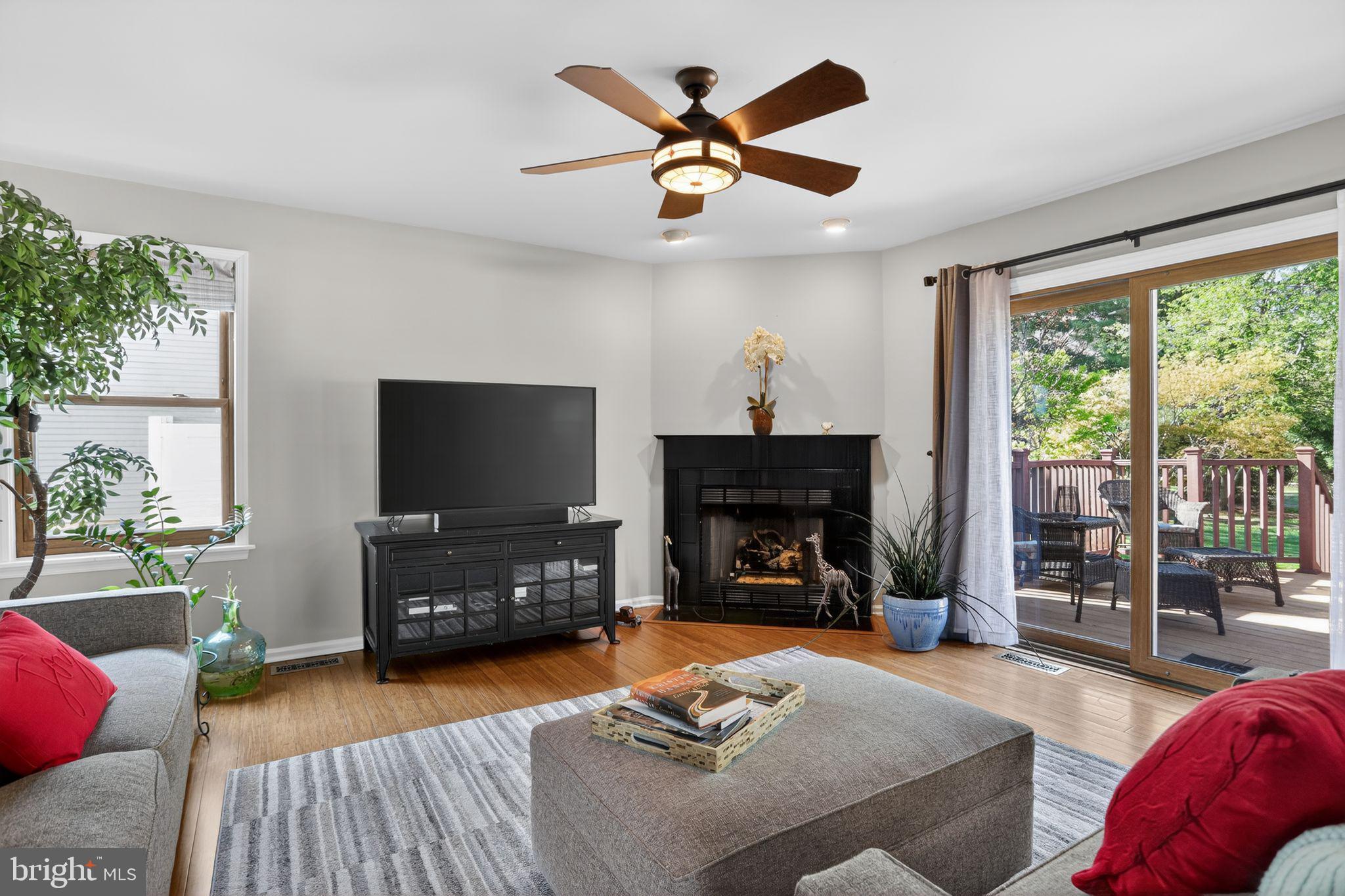 CREEK VIEW ESTS - Residential