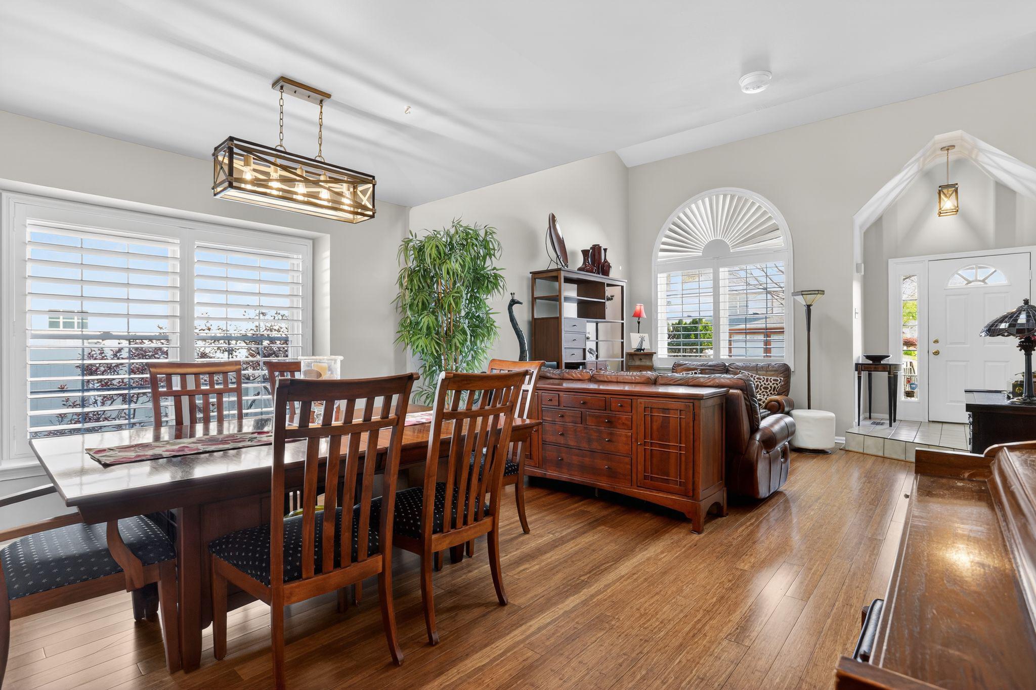 CREEK VIEW ESTS - Residential