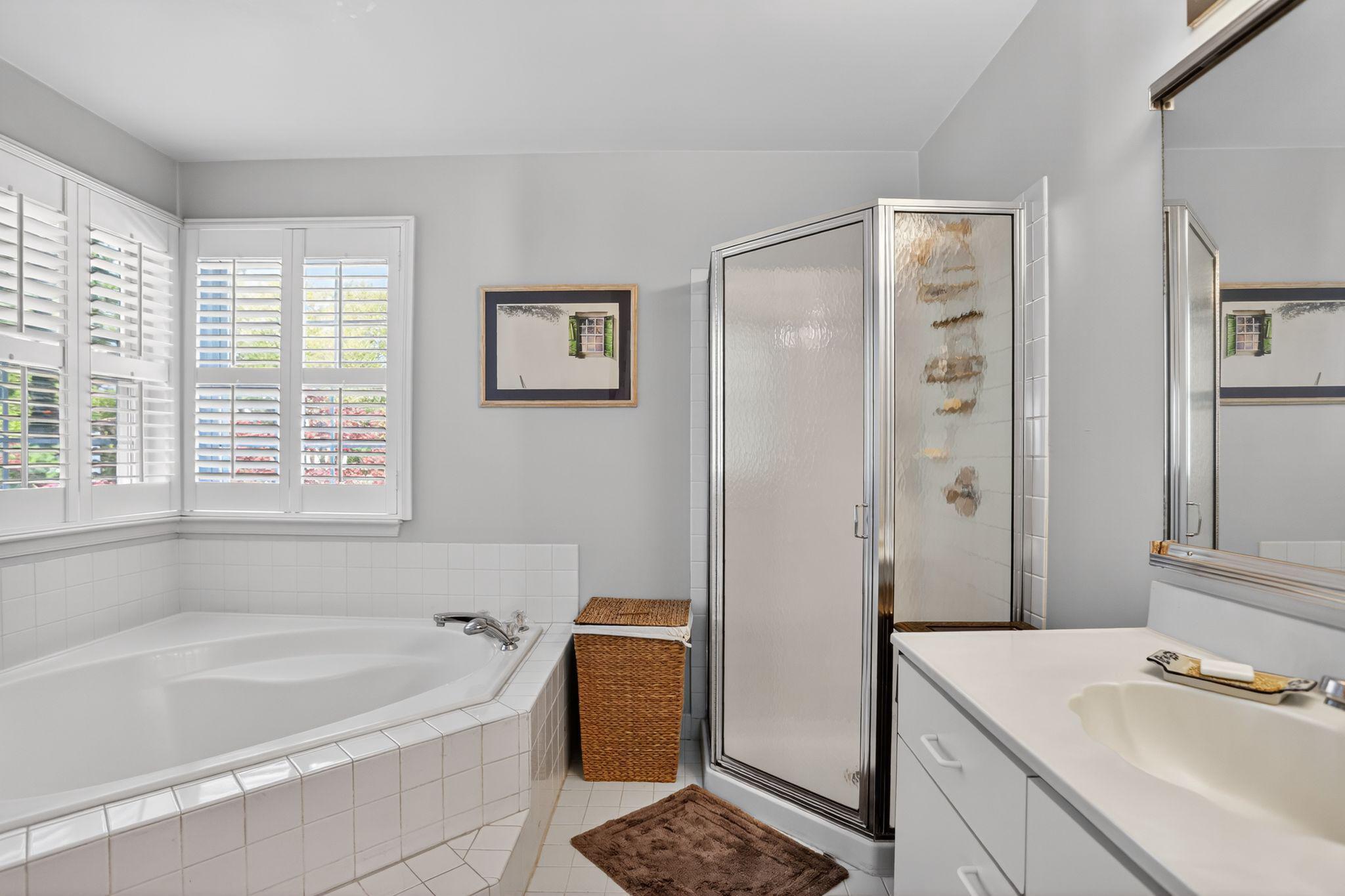 CREEK VIEW ESTS - Residential