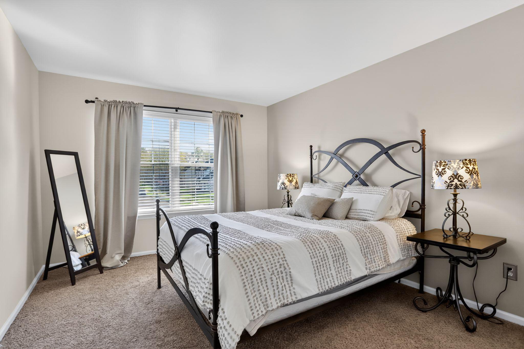 CREEK VIEW ESTS - Residential