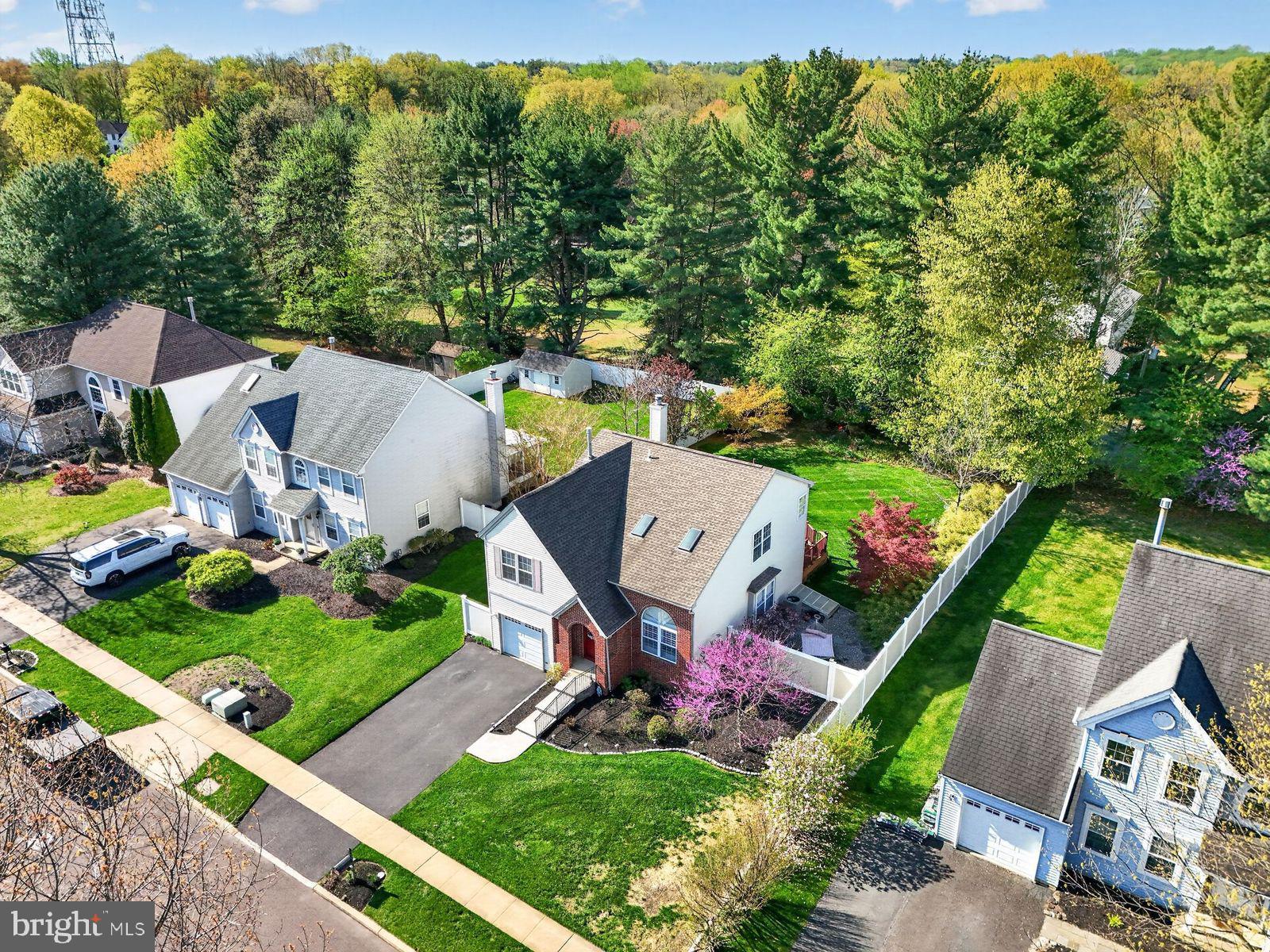 CREEK VIEW ESTS - Residential