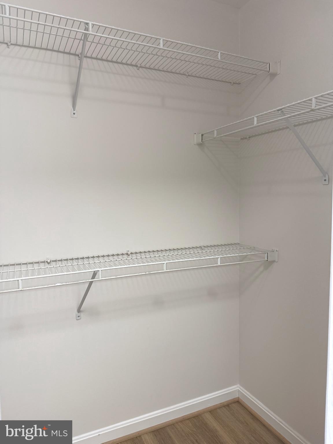 ROLLING RIDGE - Residential Lease