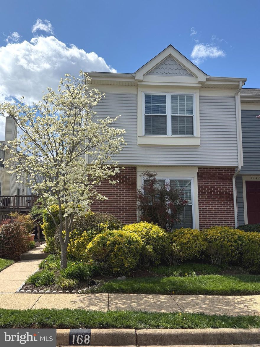 10 out of 10! Fully remodeled two level condo featuring new LVP flooring throughout, brand-new kitchen with quartz countertops, GE stainless steel appliances, and all-new cabinetry. Recessed lighting on main level, new blinds, remodeled primary bath with quartz vanity and standing shower. Updated lighting , accessories and new toilets in additional bathrooms. Conveniently located near shops and restaurants. 
Please remove shoes or use shoe covers provided.