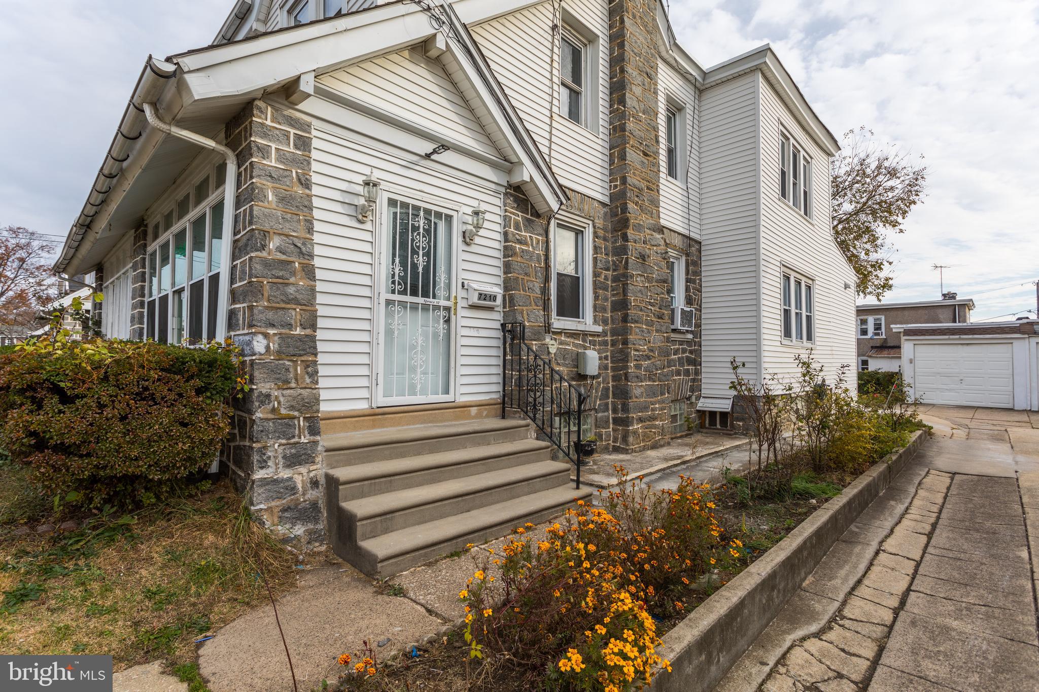 STONEHURST - Residential