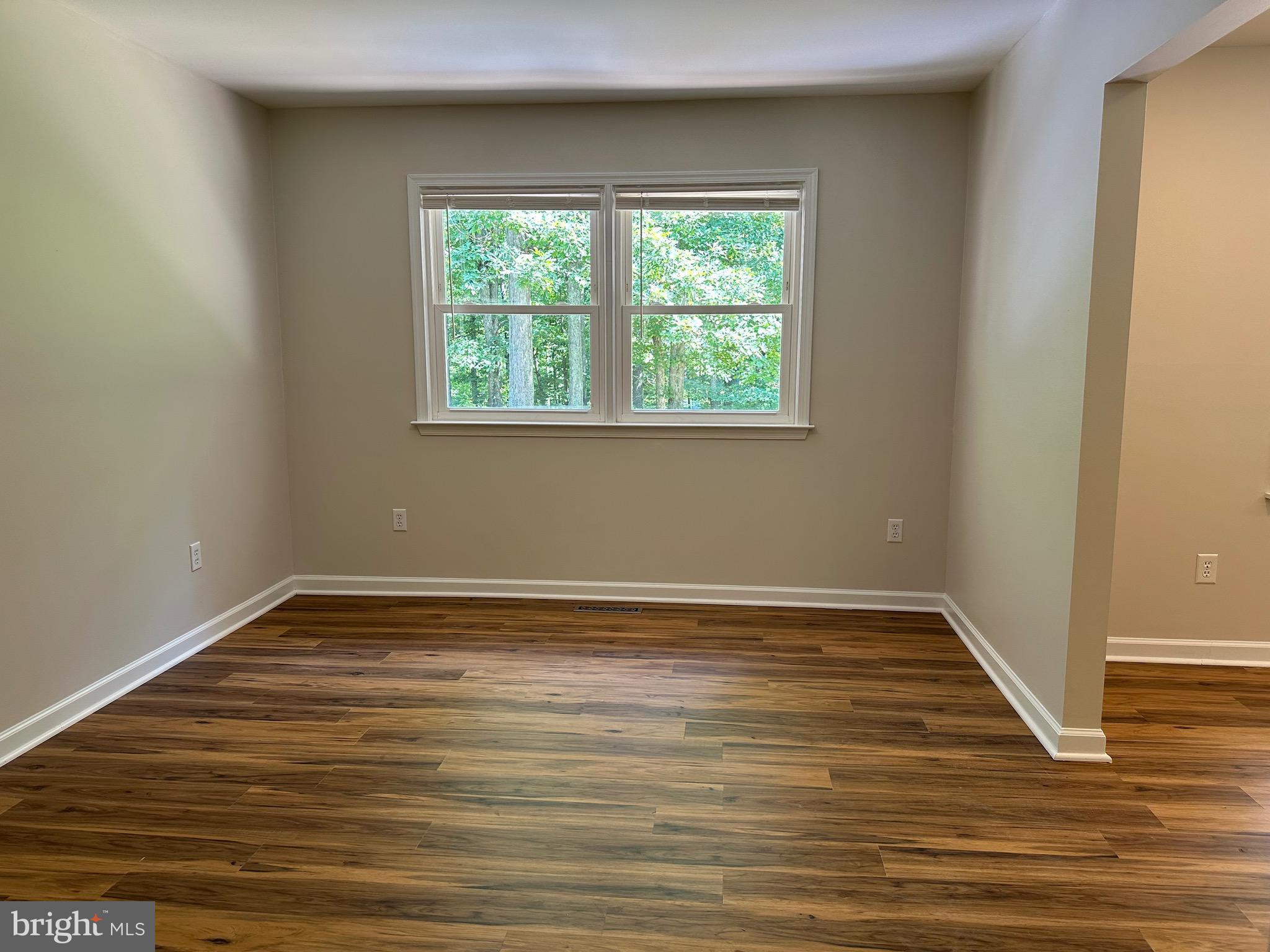 CRESTWOOD - Residential Lease