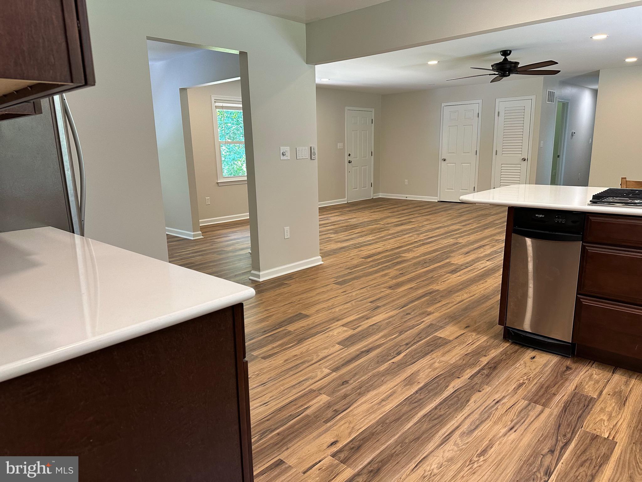 CRESTWOOD - Residential Lease