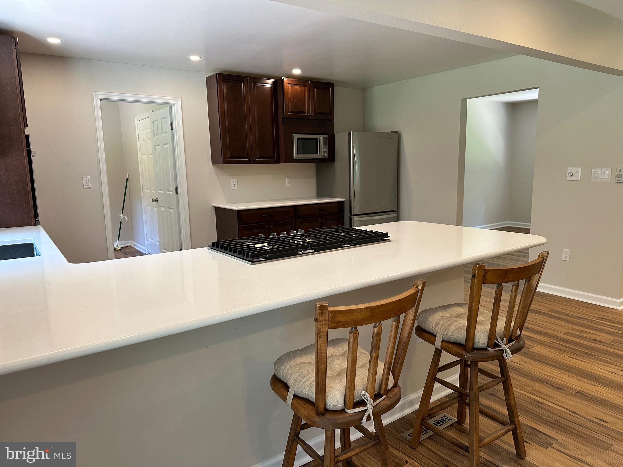 CRESTWOOD - Residential Lease