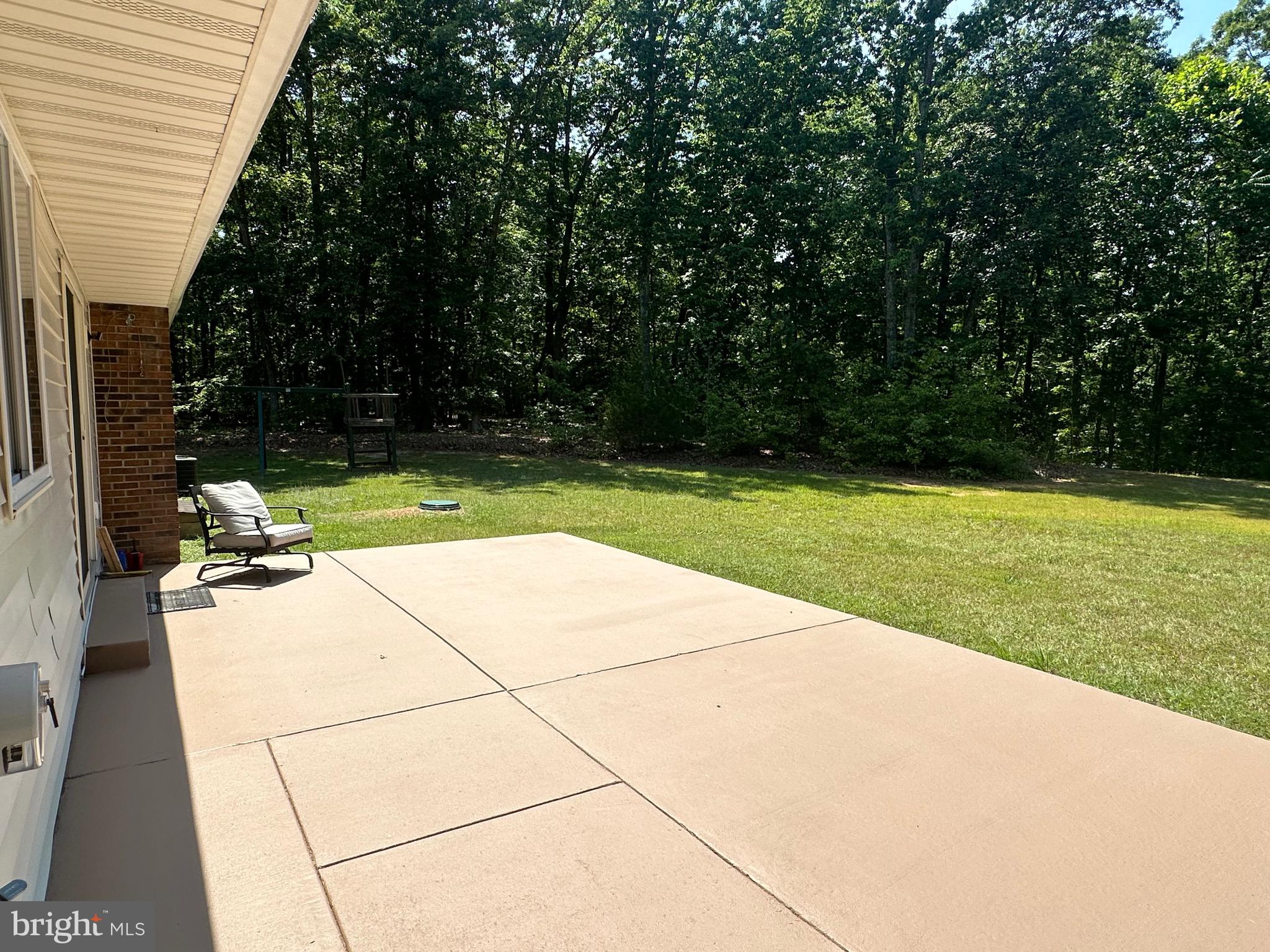 CRESTWOOD - Residential Lease