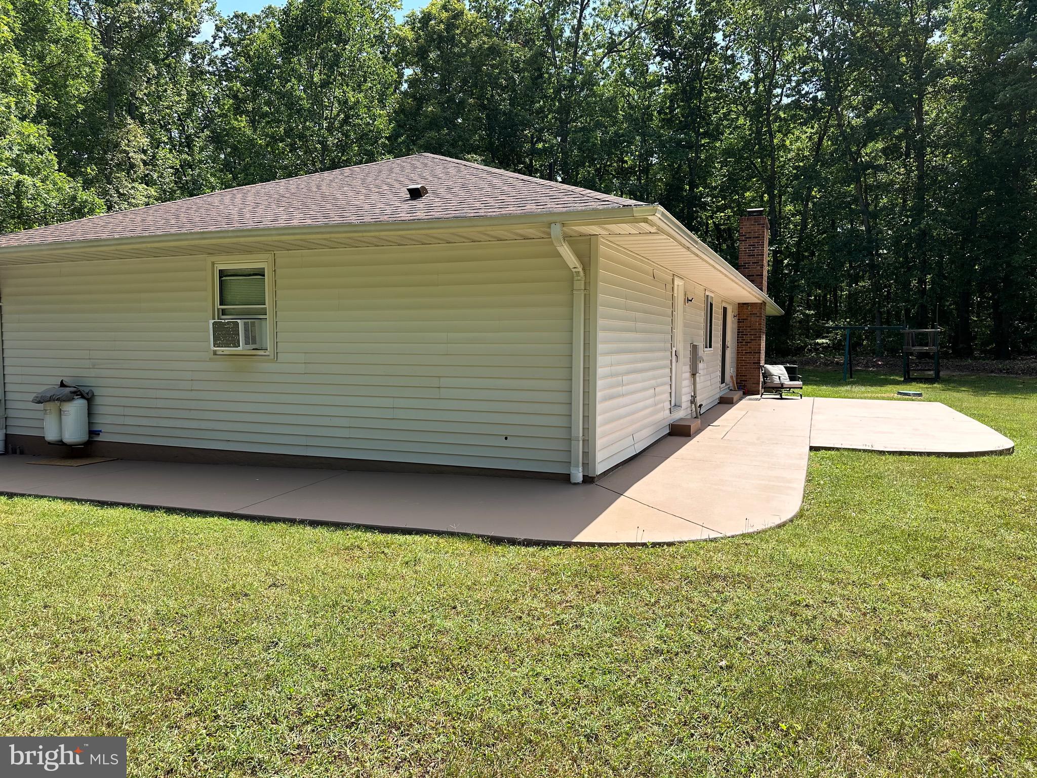 CRESTWOOD - Residential Lease