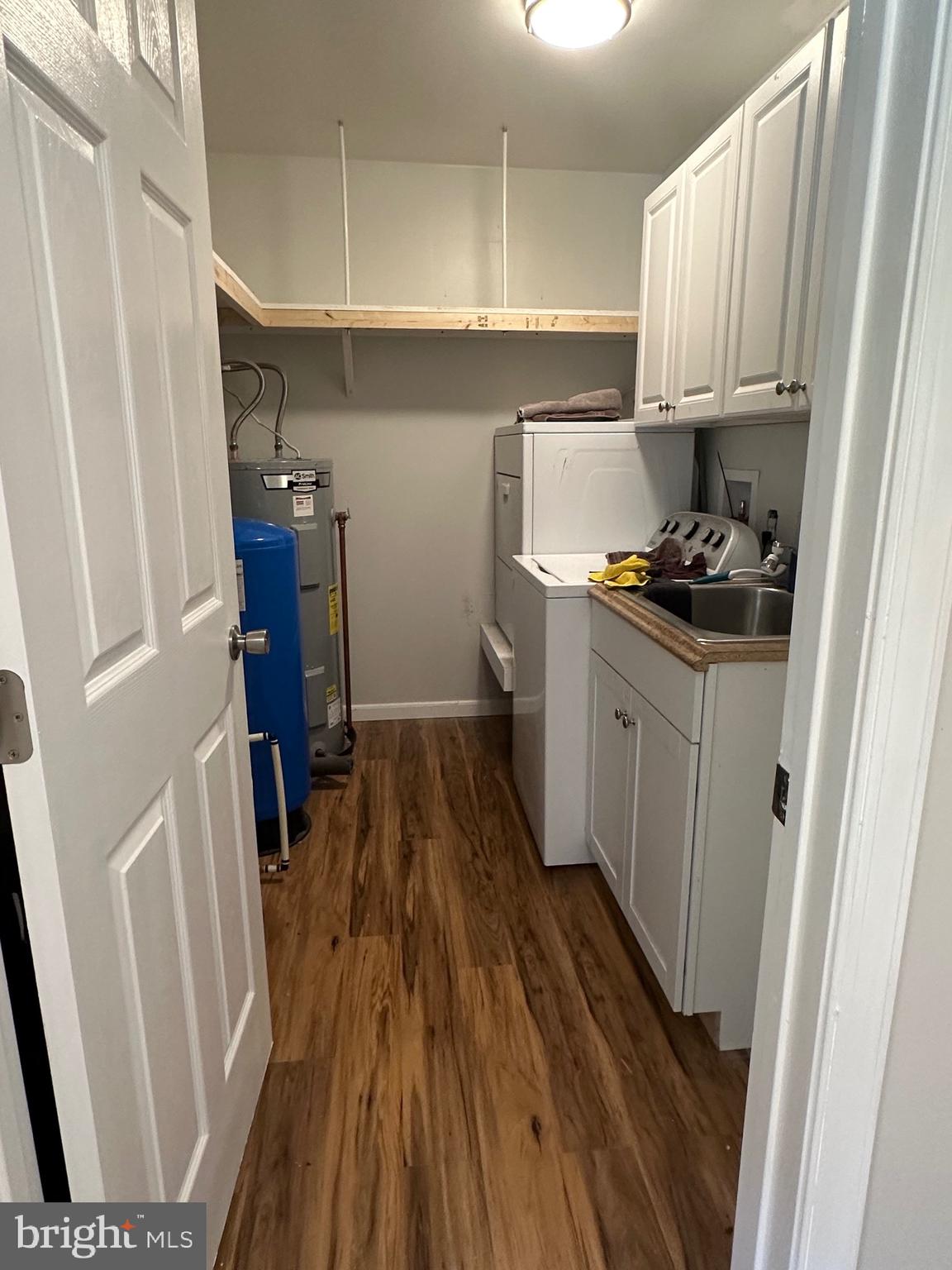 CRESTWOOD - Residential Lease