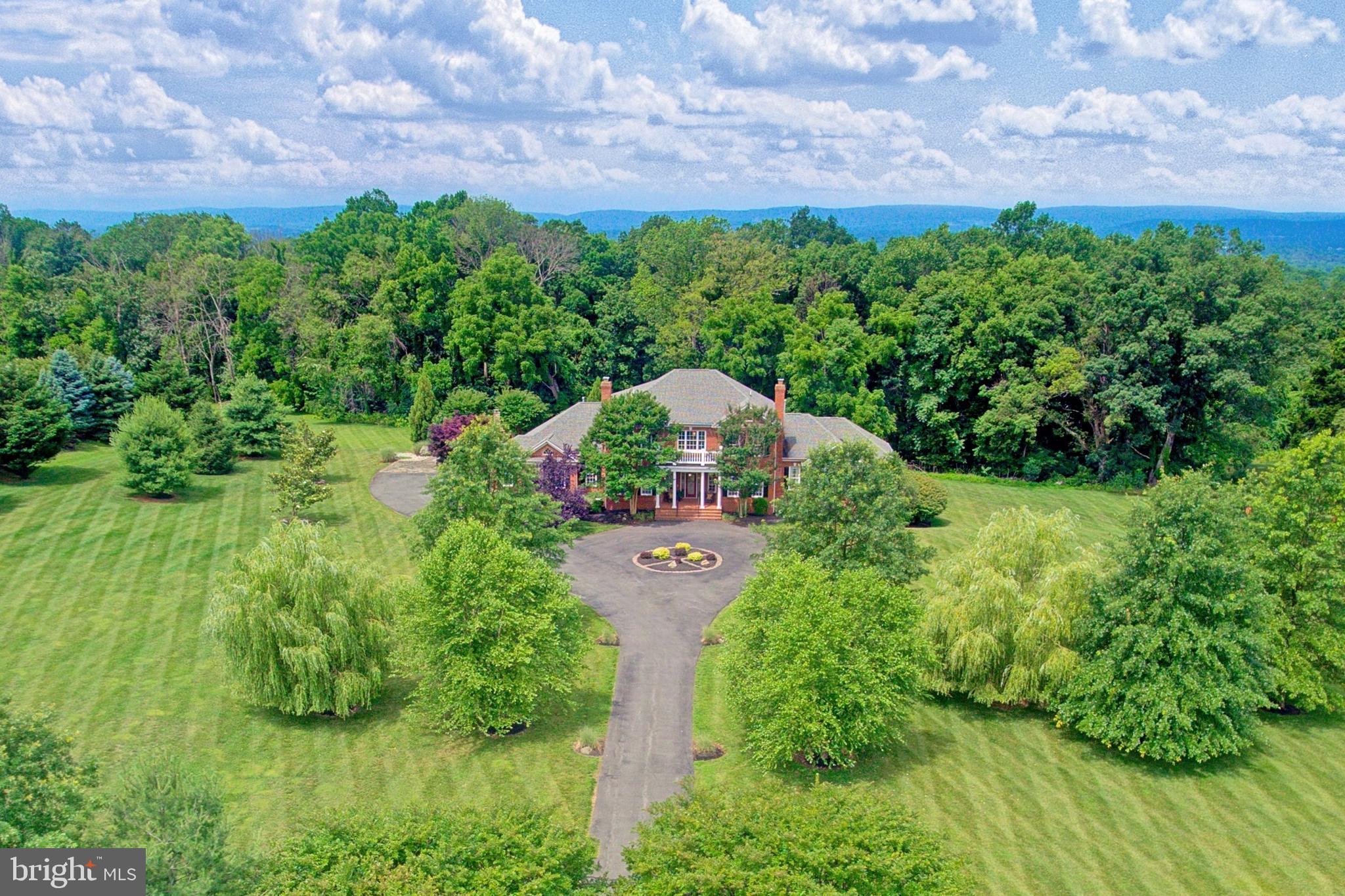 BEACON HILL - Residential