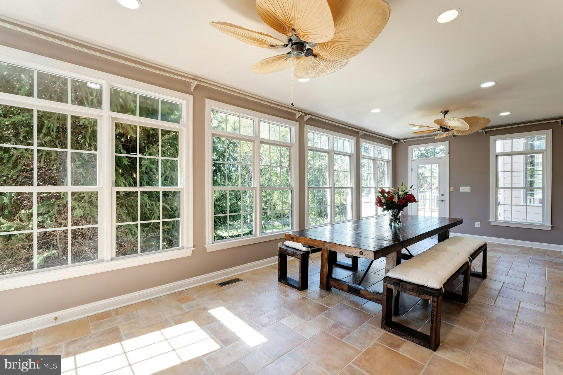 BEACON HILL - Residential