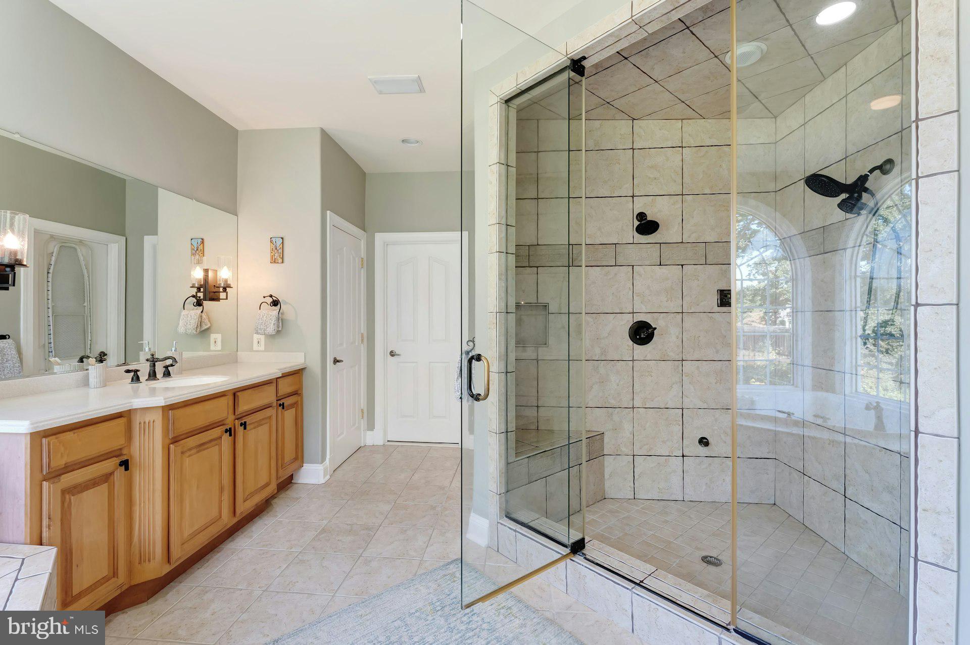 BEACON HILL - Residential