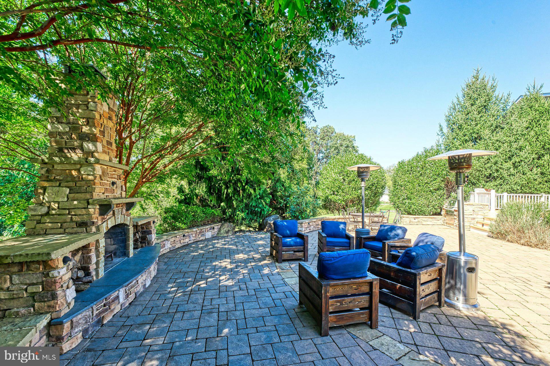 BEACON HILL - Residential