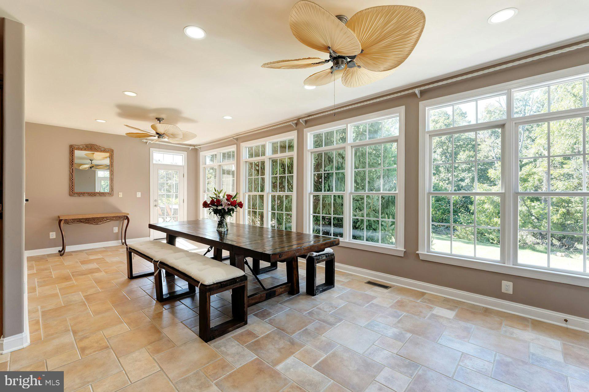 BEACON HILL - Residential