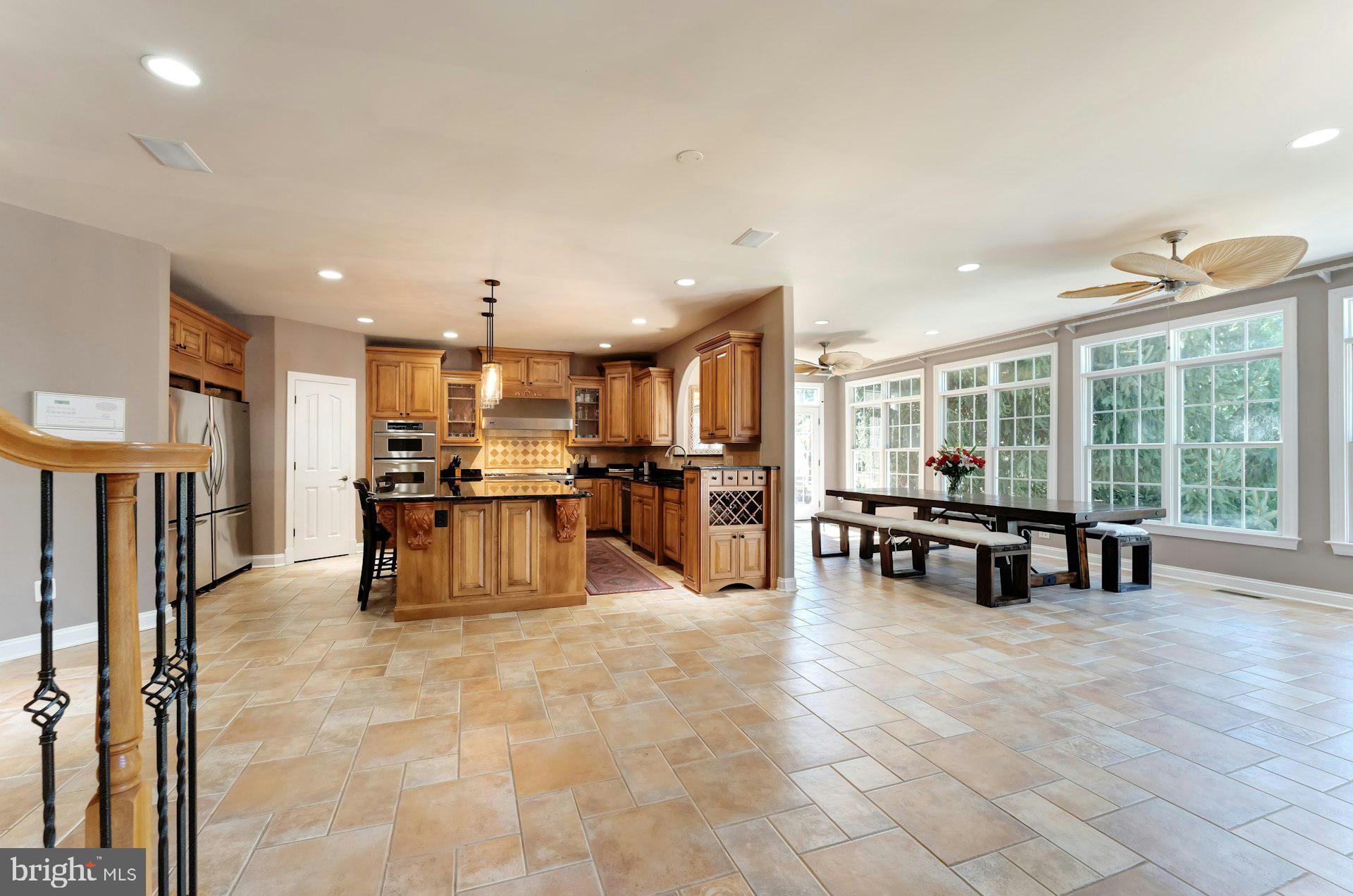 BEACON HILL - Residential