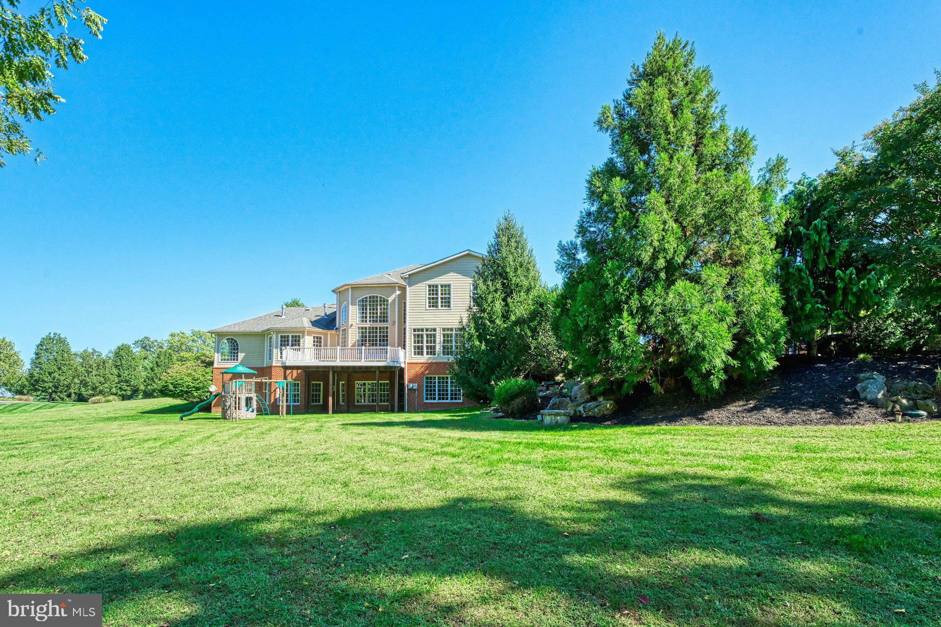 BEACON HILL - Residential