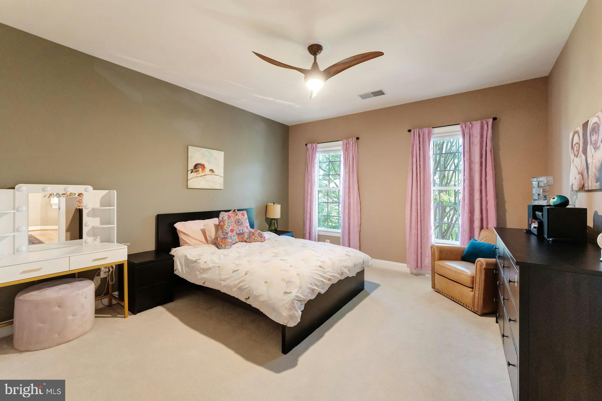 BEACON HILL - Residential