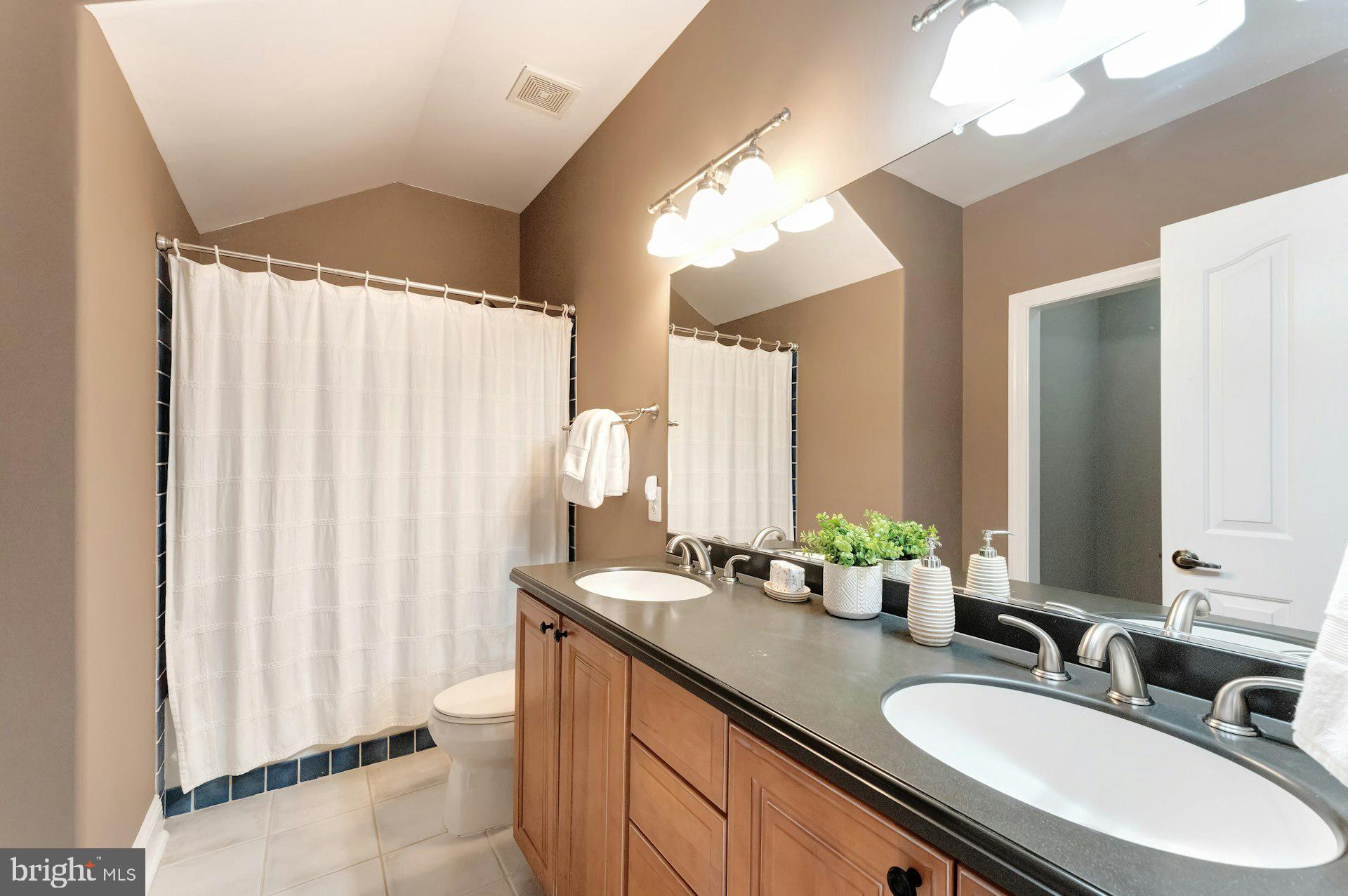 BEACON HILL - Residential