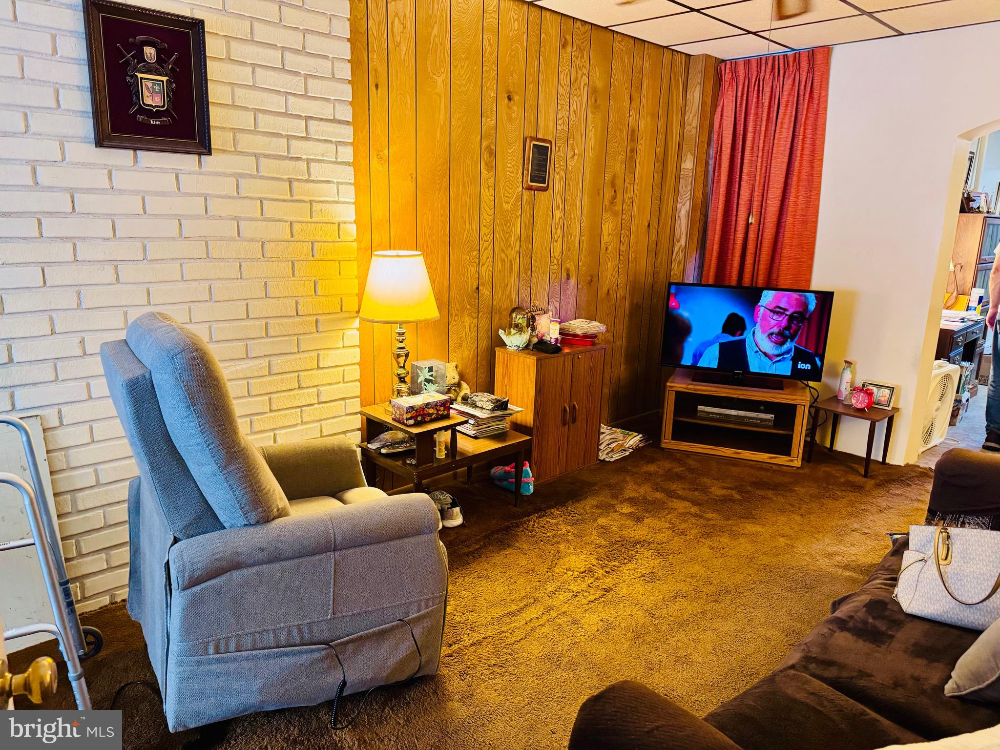 NORTHEAST READING - Residential