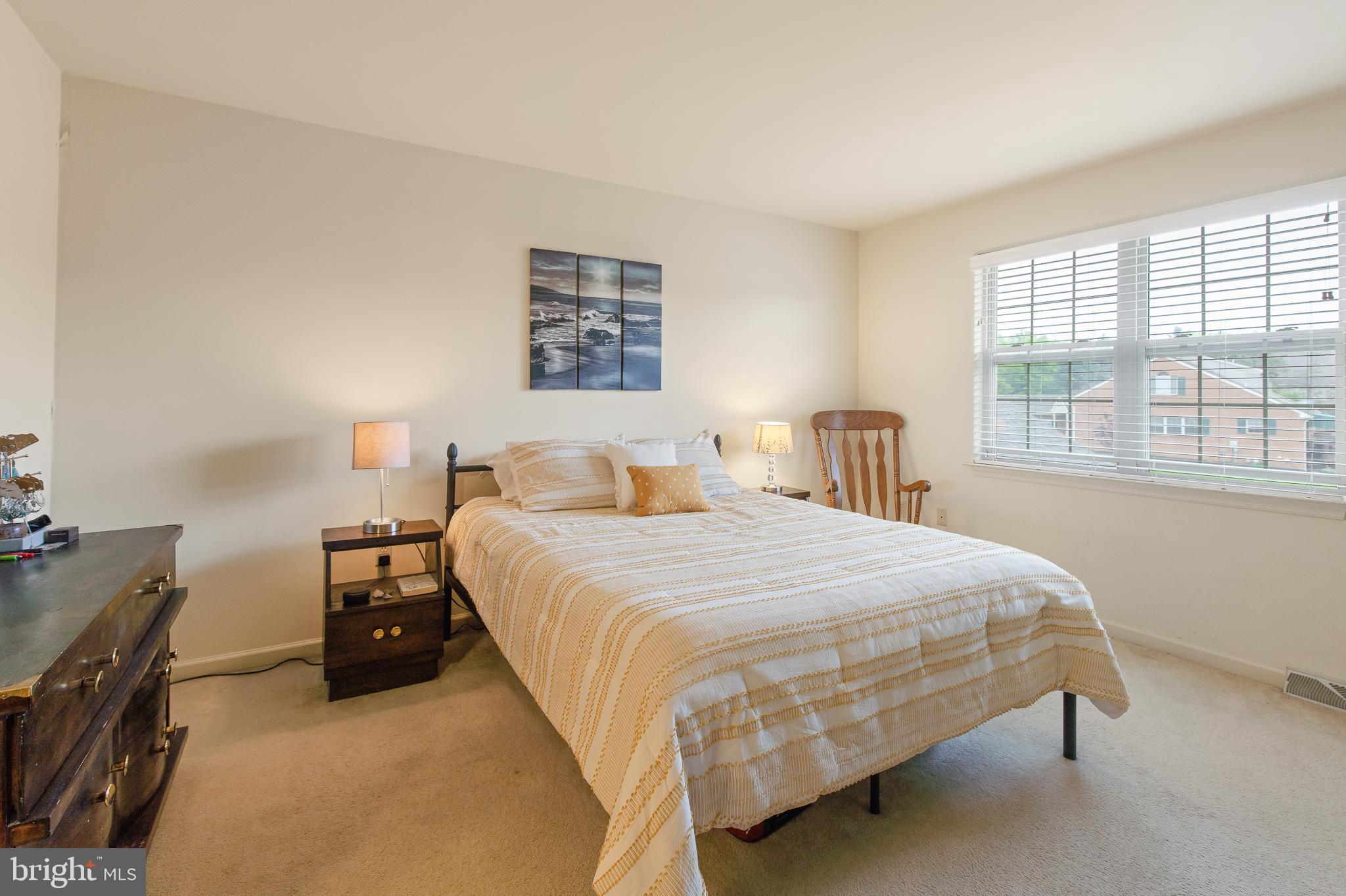 WOODS EDGE - Residential
