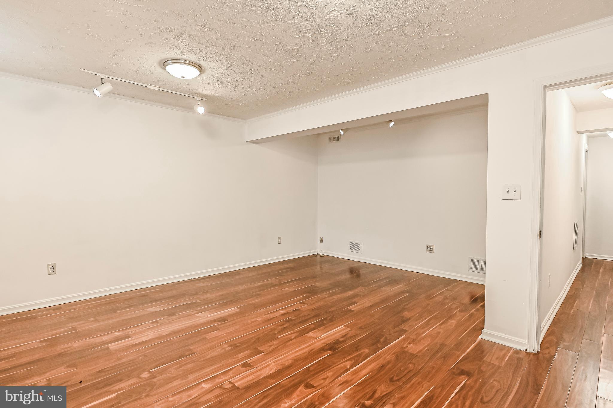 KEENE MILL WOODS - Residential