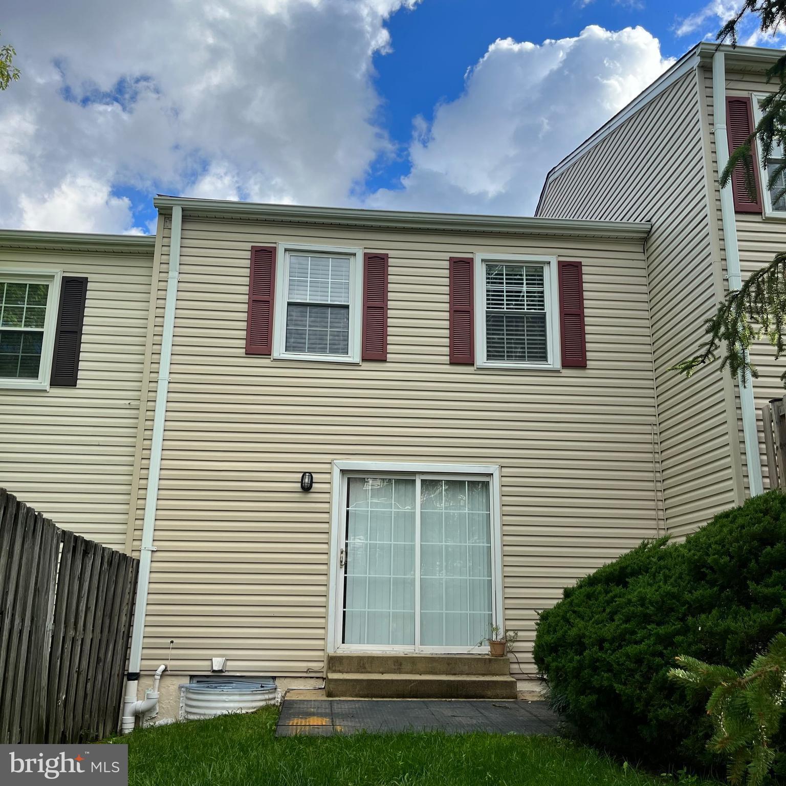 KEENE MILL WOODS - Residential