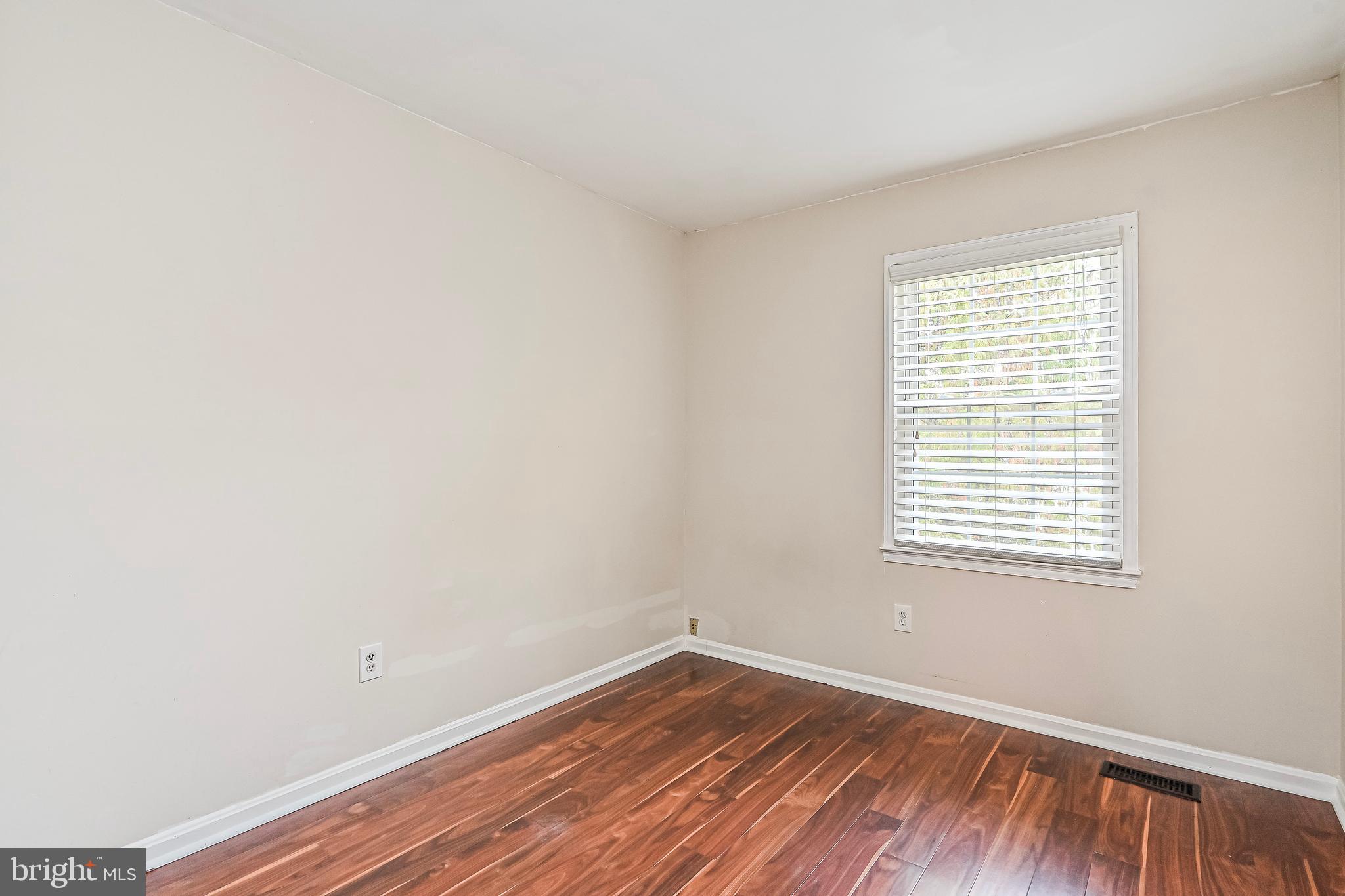 KEENE MILL WOODS - Residential