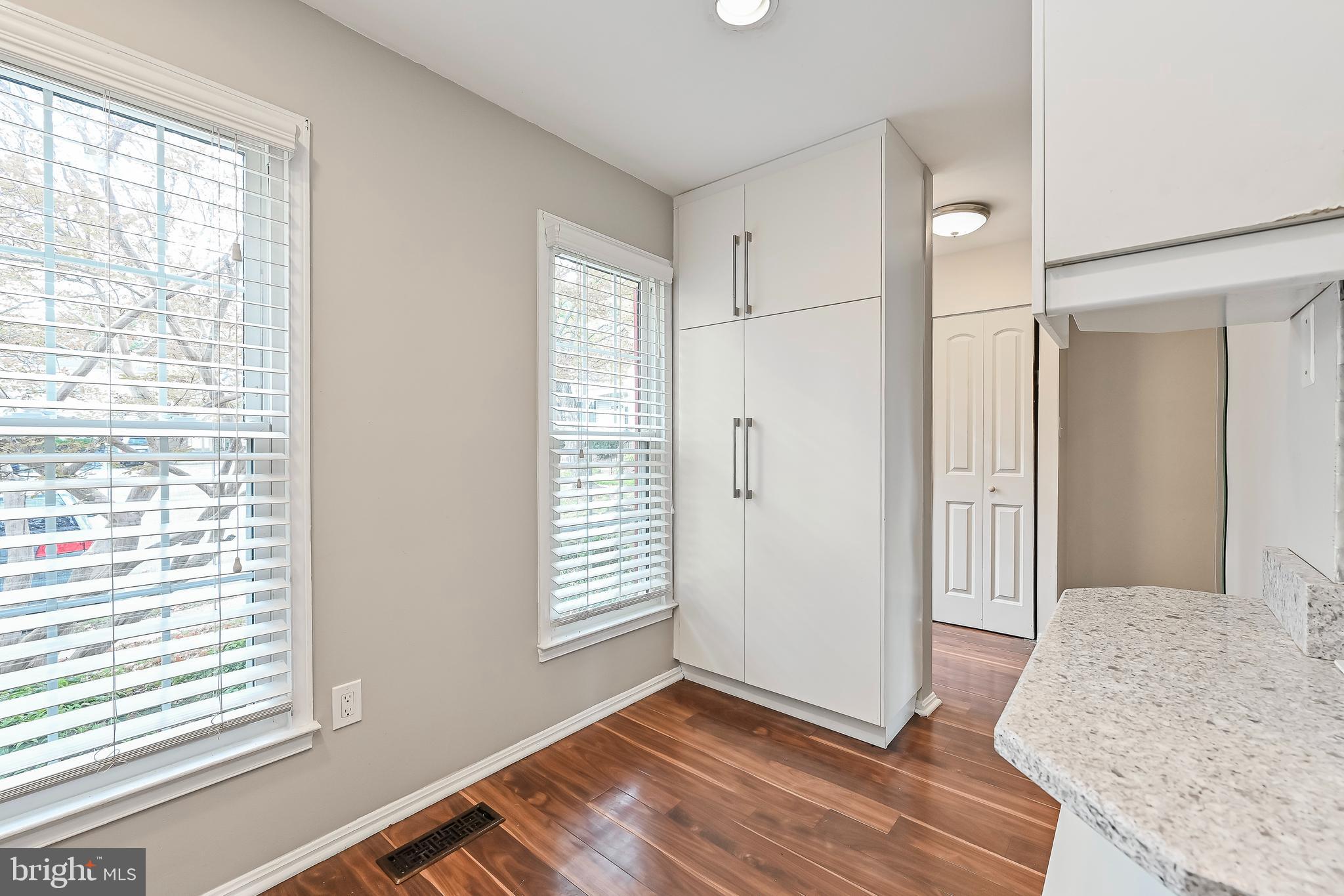 KEENE MILL WOODS - Residential