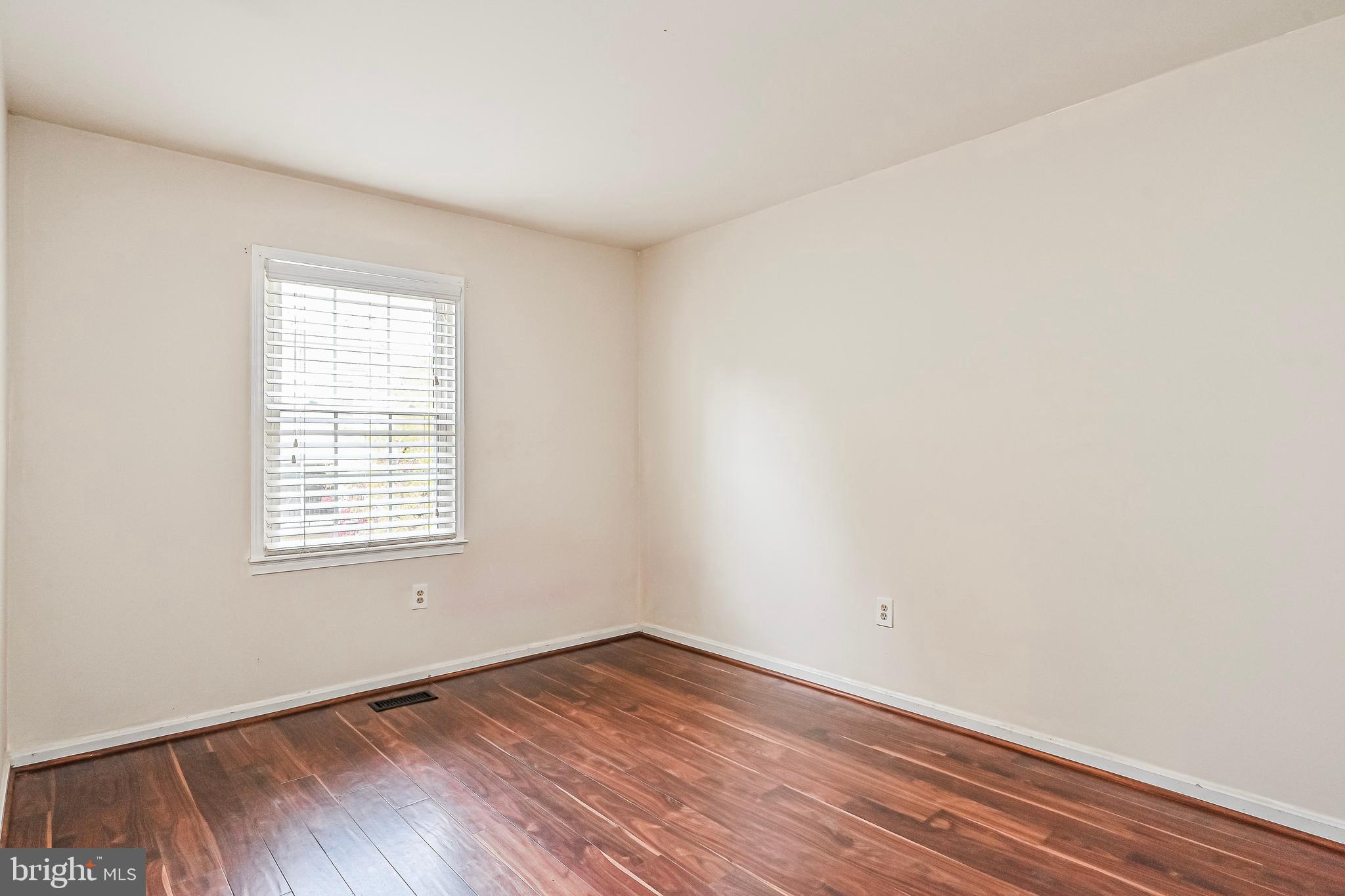 KEENE MILL WOODS - Residential