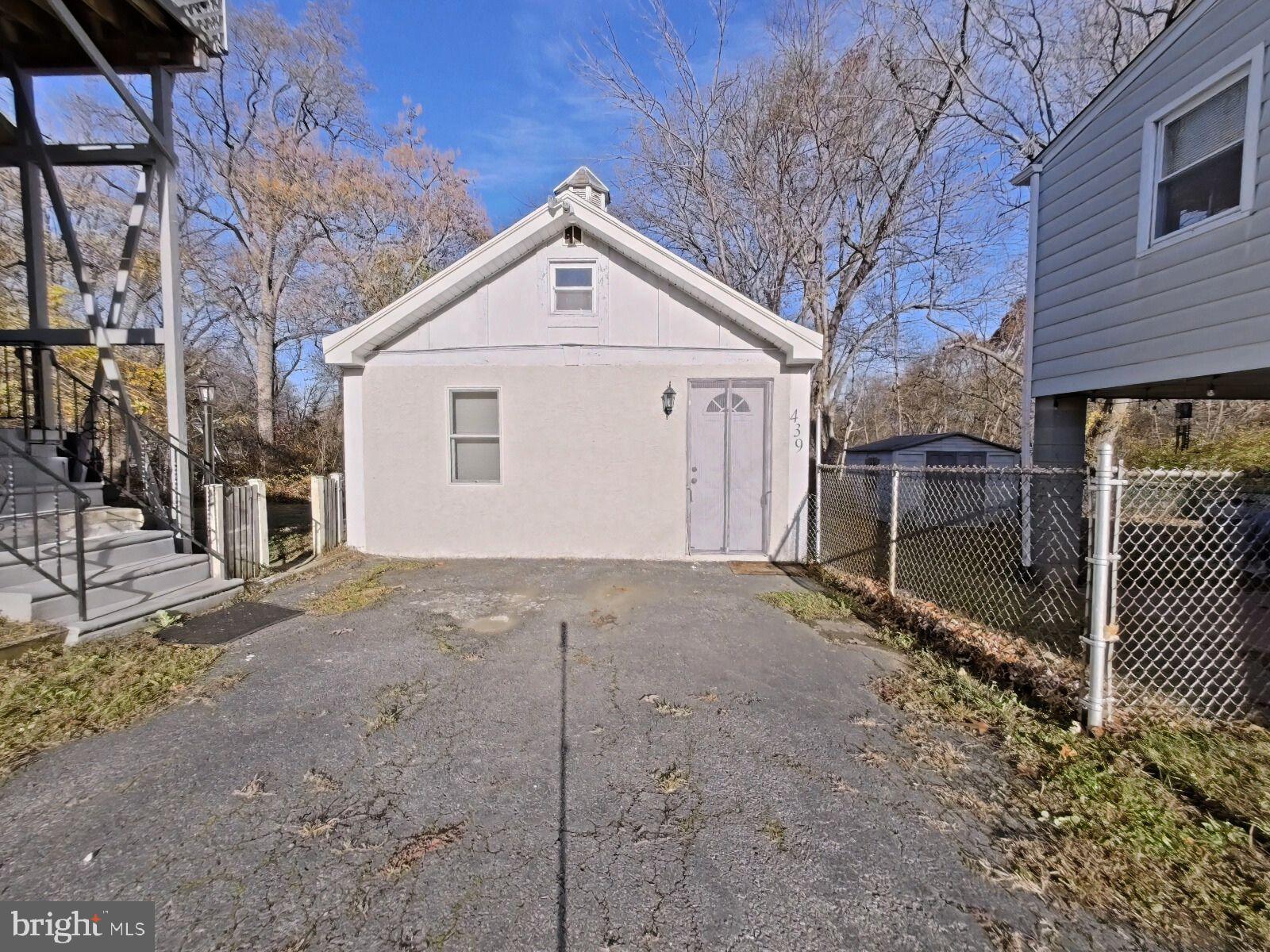 COLLINGDALE - Residential