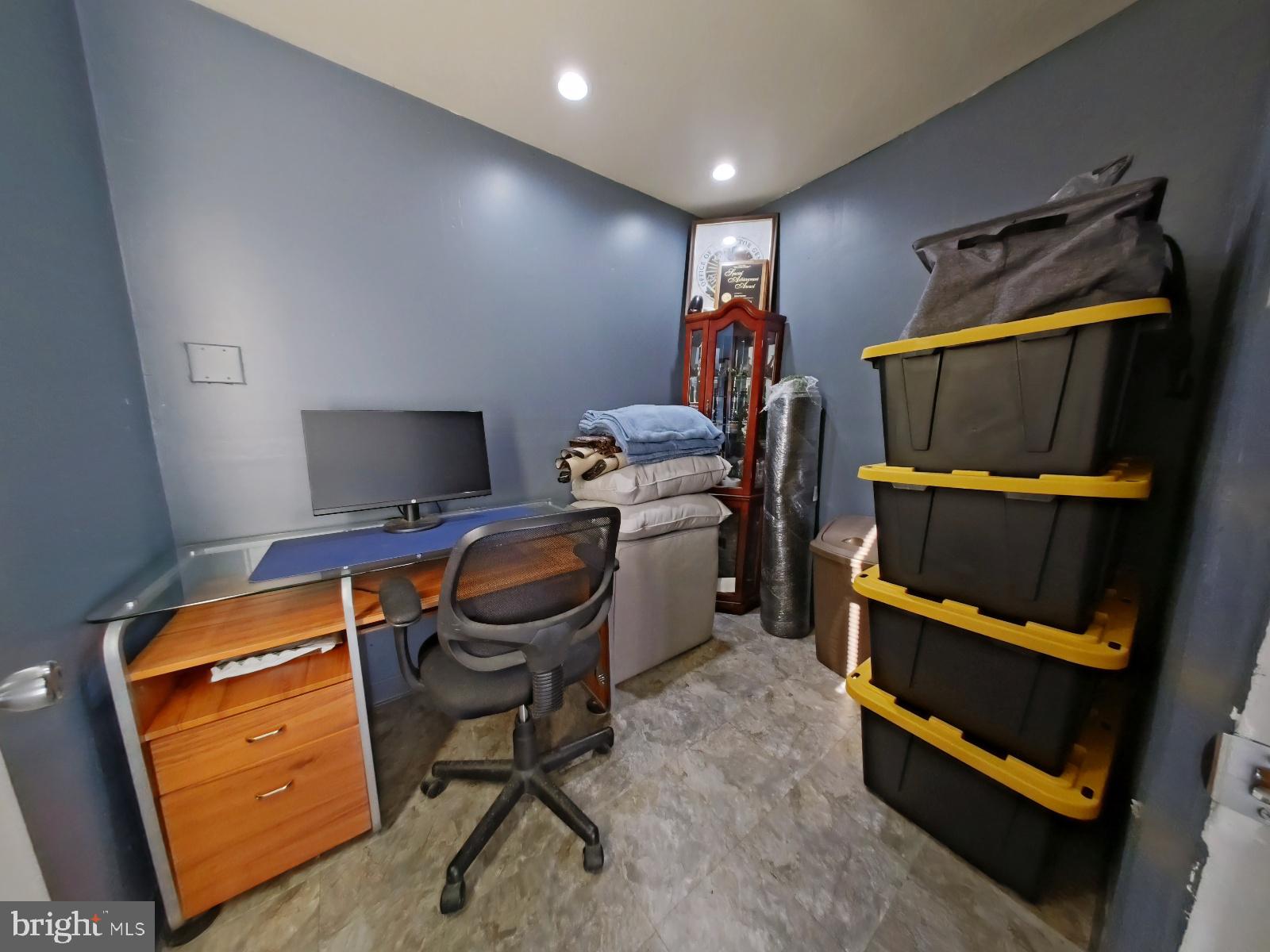 COLLINGDALE - Residential