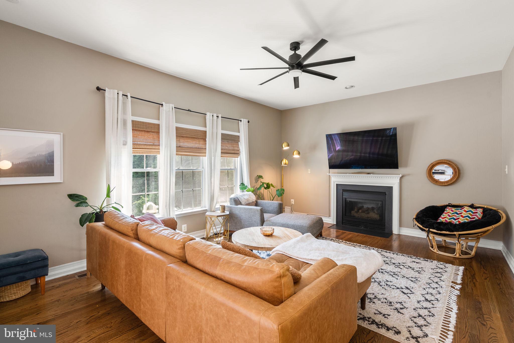 4041 LOMAR
