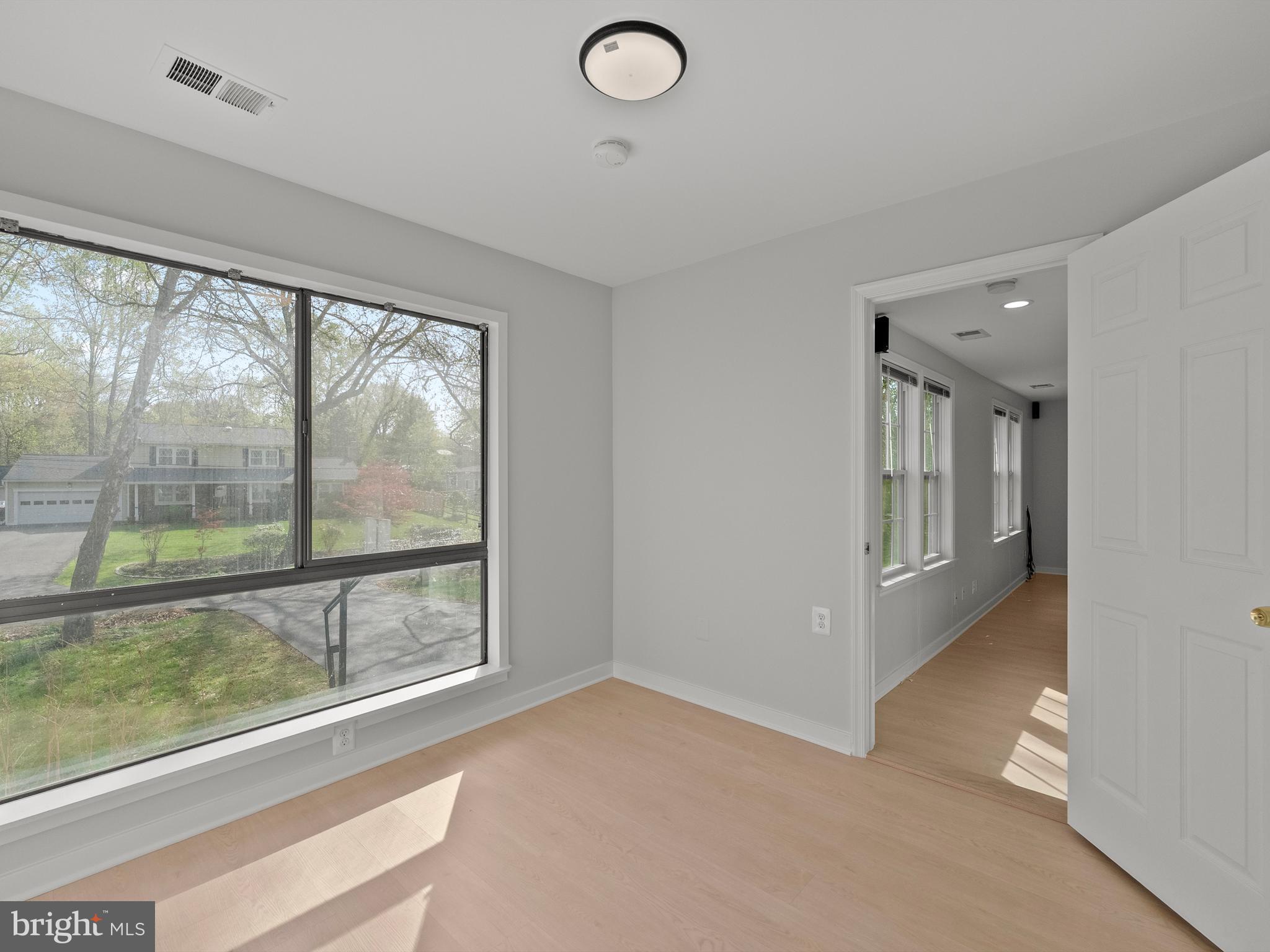 MELVILLE - Residential Lease